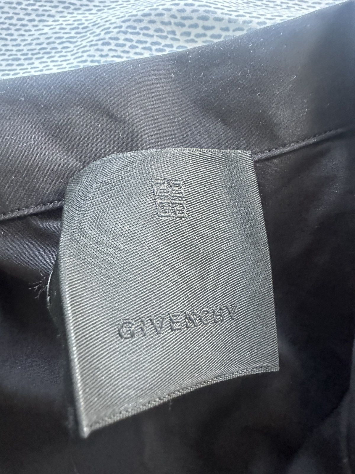 Givenchy Givenchy Logo Printed Short-Sleeved Shirt Size US M / EU 48-50 / 2 - 3 Thumbnail