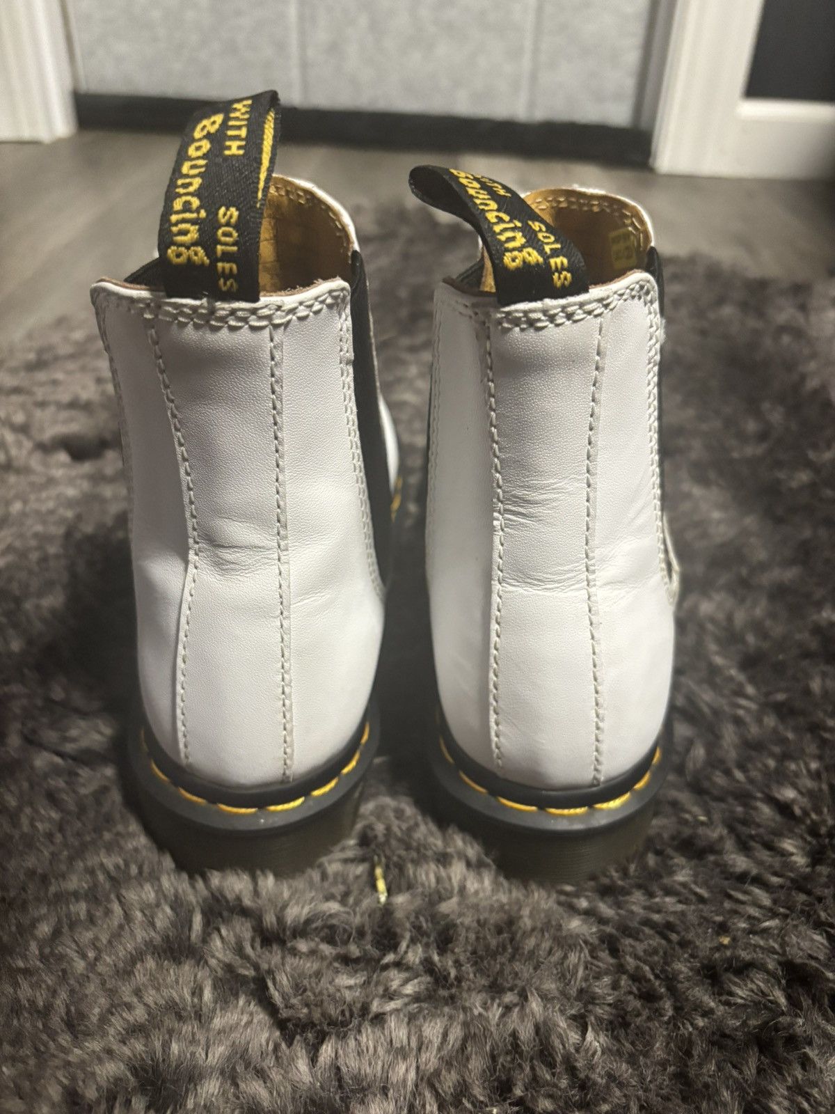 Dr. Martens dr martens white leather Size US 7 / IT 37 - 3 Thumbnail