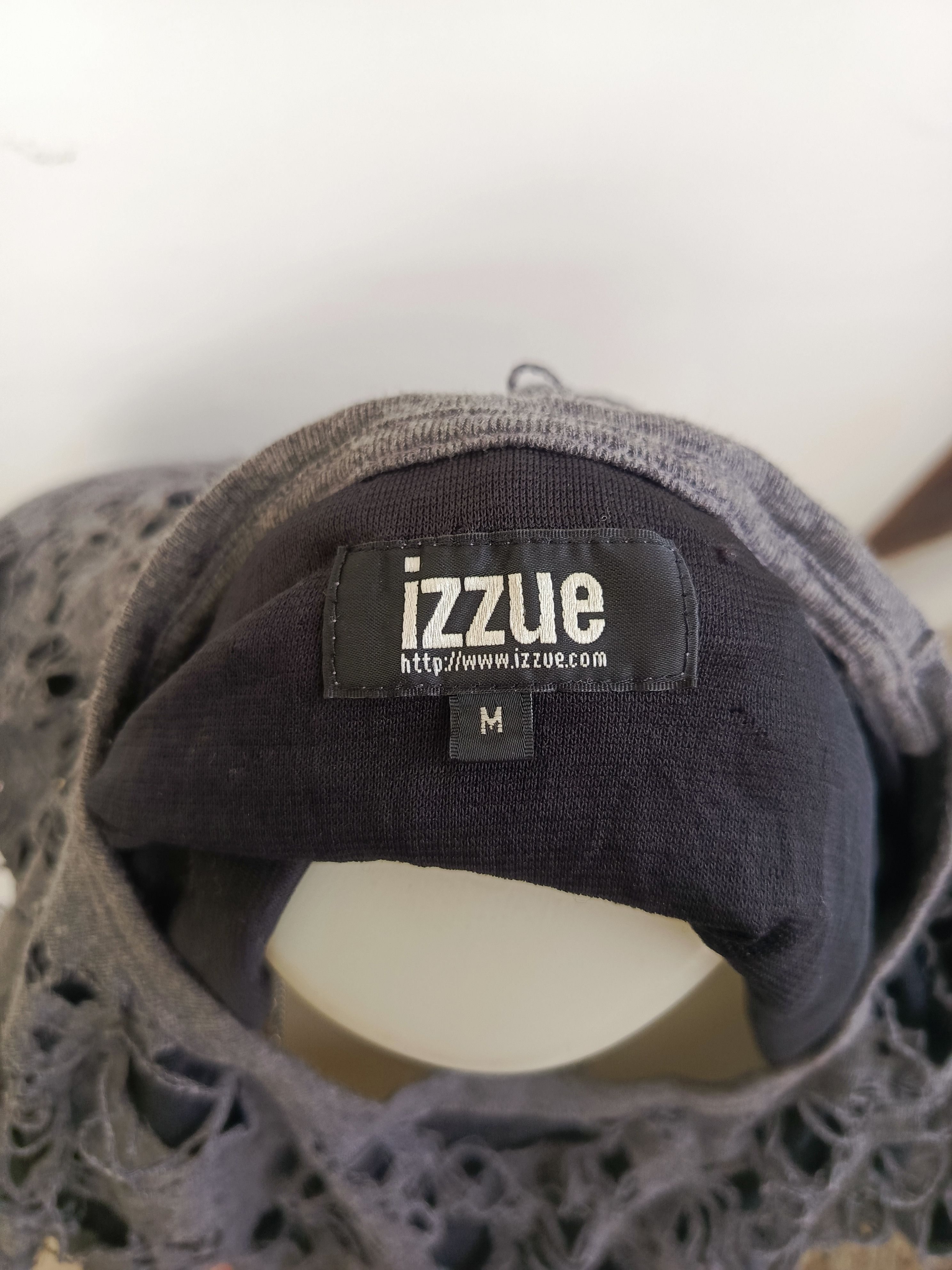 izzue IZZUE Extreme Distressed Grunge Punk Tee Size M / US 6-8 / IT 42-44 - 7 Thumbnail