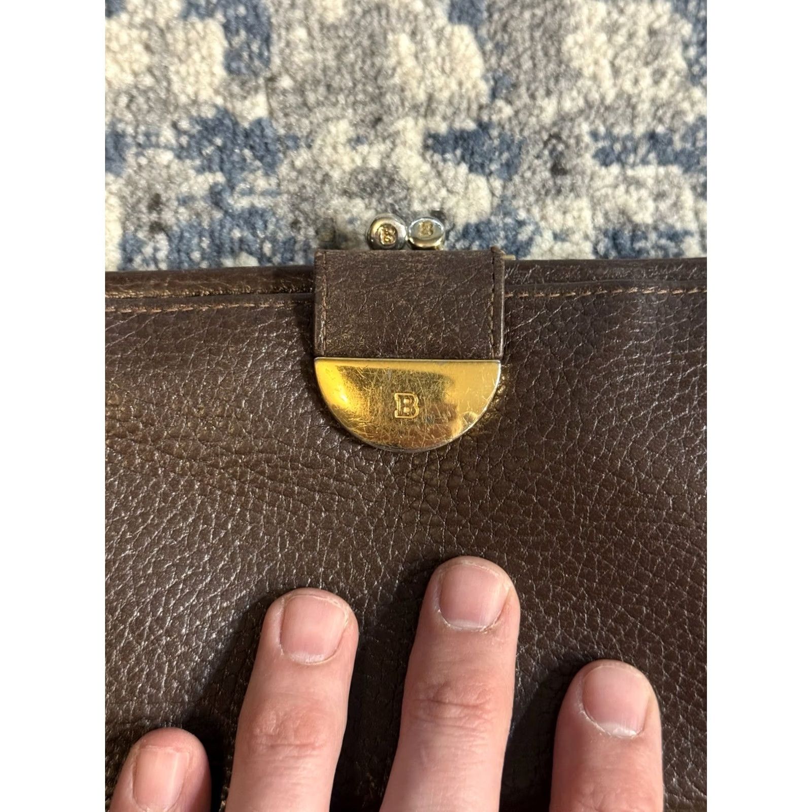 Bally VINTAGE Bally Wallet Women 80s 90s Designer Tan Full Grain Pebble Leather Kisslock Snap 7.25x4 in Italy Size ONE SIZE - 2 Thumbnail