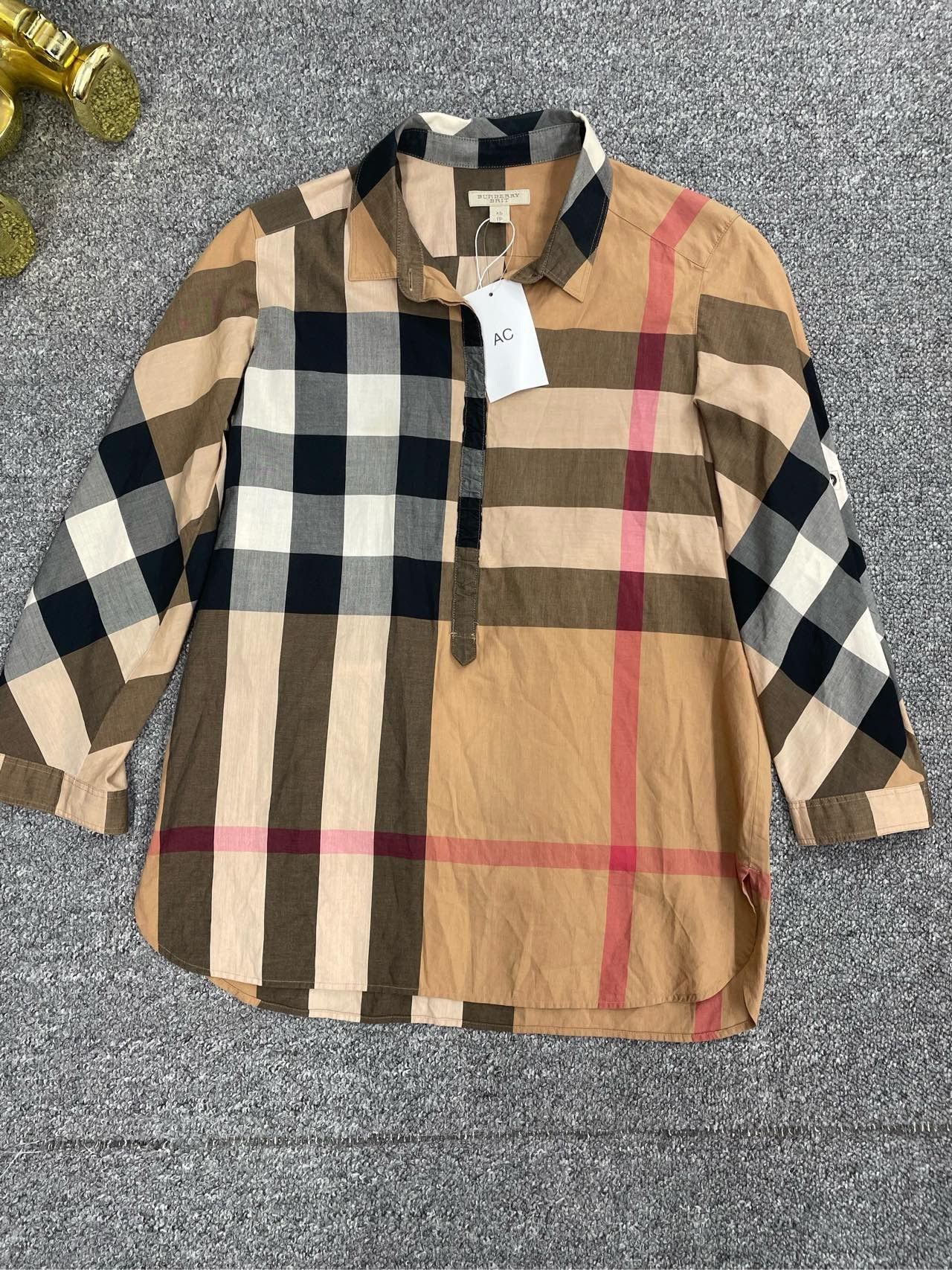 Burberry Burberry Women's Check Shirt XS Size XS / US 0-2 / IT 36-38 - 1 Thumbnail