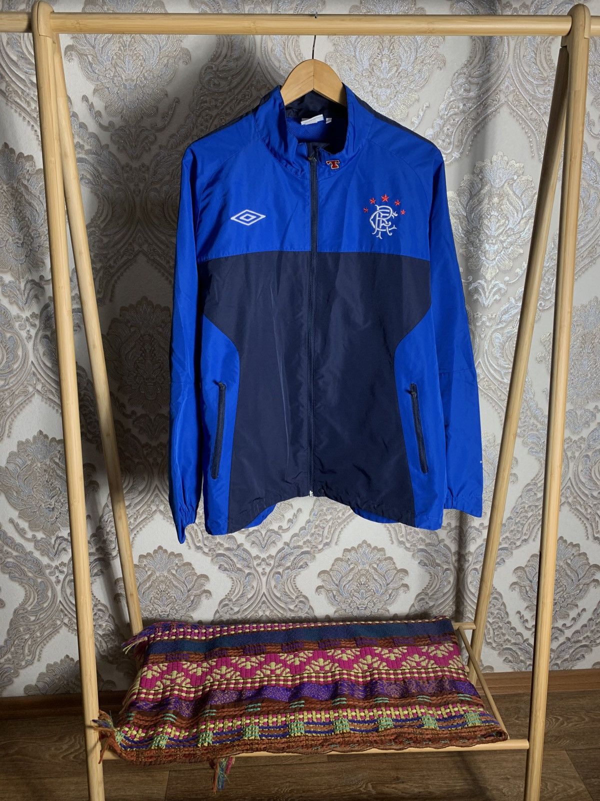 Umbro VINTAGE UMBRO FC RANGERS SCOTLAND SOCCER JERSEY RETRO Y2K Size US XL / EU 56 / 4 - 1 Thumbnail