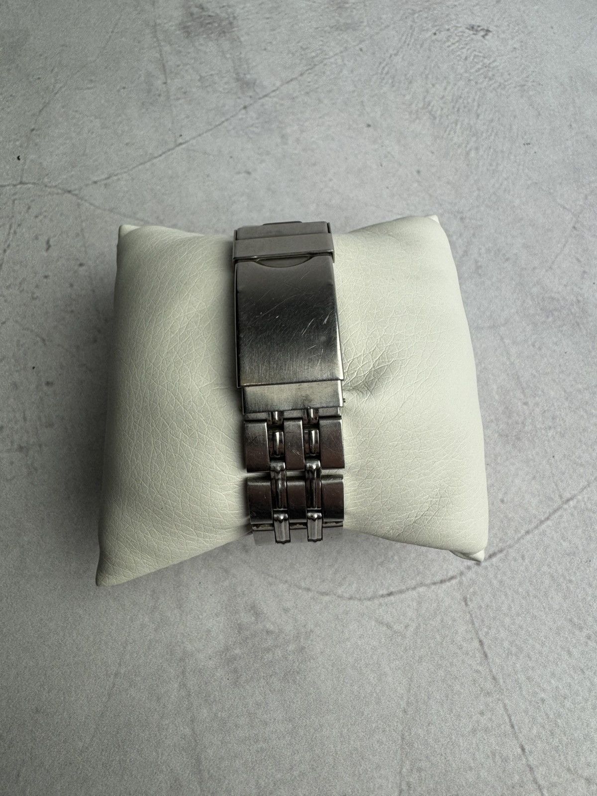 Japanese Brand Vintage Q&Q Futuristic Watch 00s men’s Size ONE SIZE - 3 Thumbnail