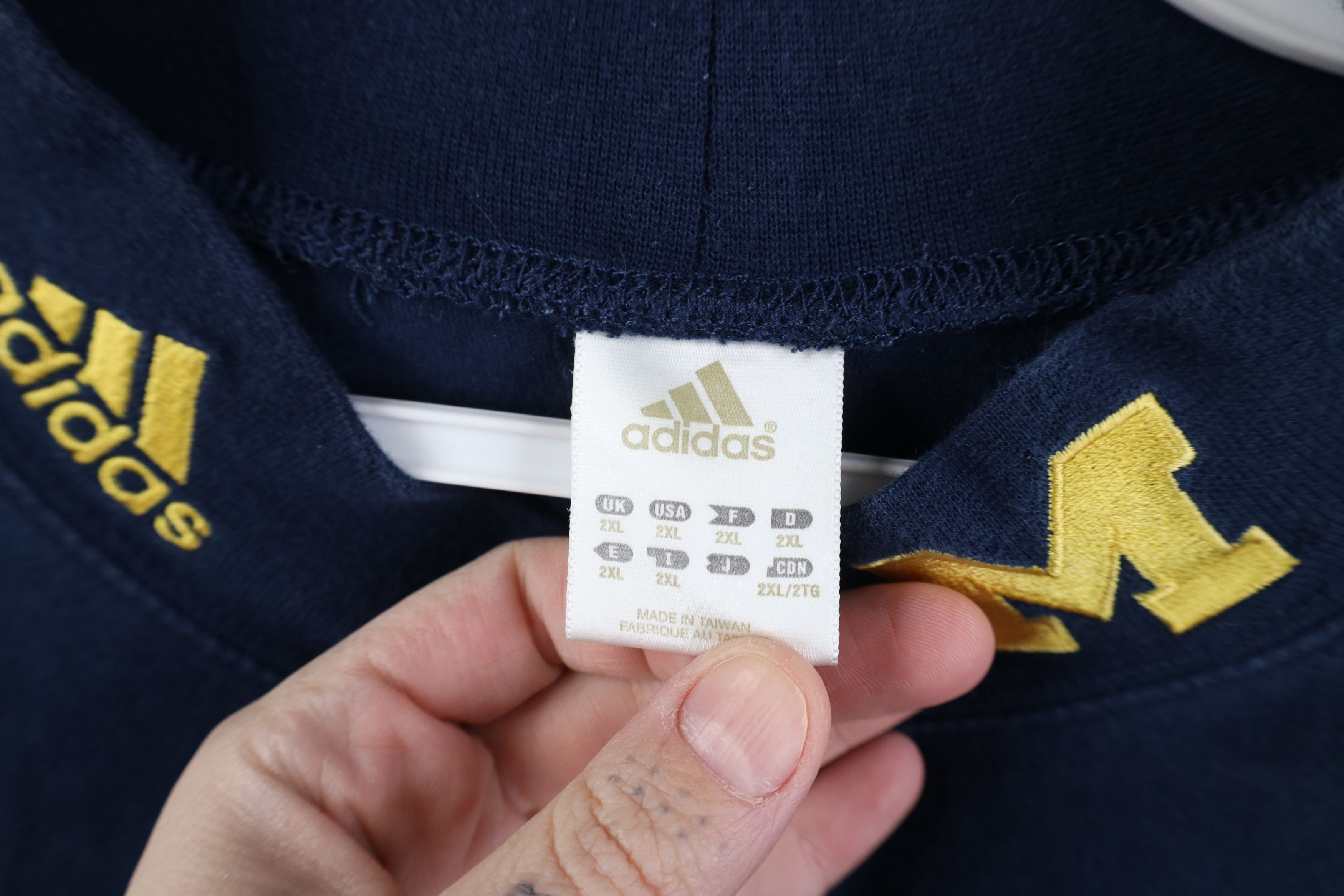 Adidas Vintage Adidas University of Michigan Long Sleeve T-Shirt Size US XXL / EU 58 / 5 - 8 Thumbnail