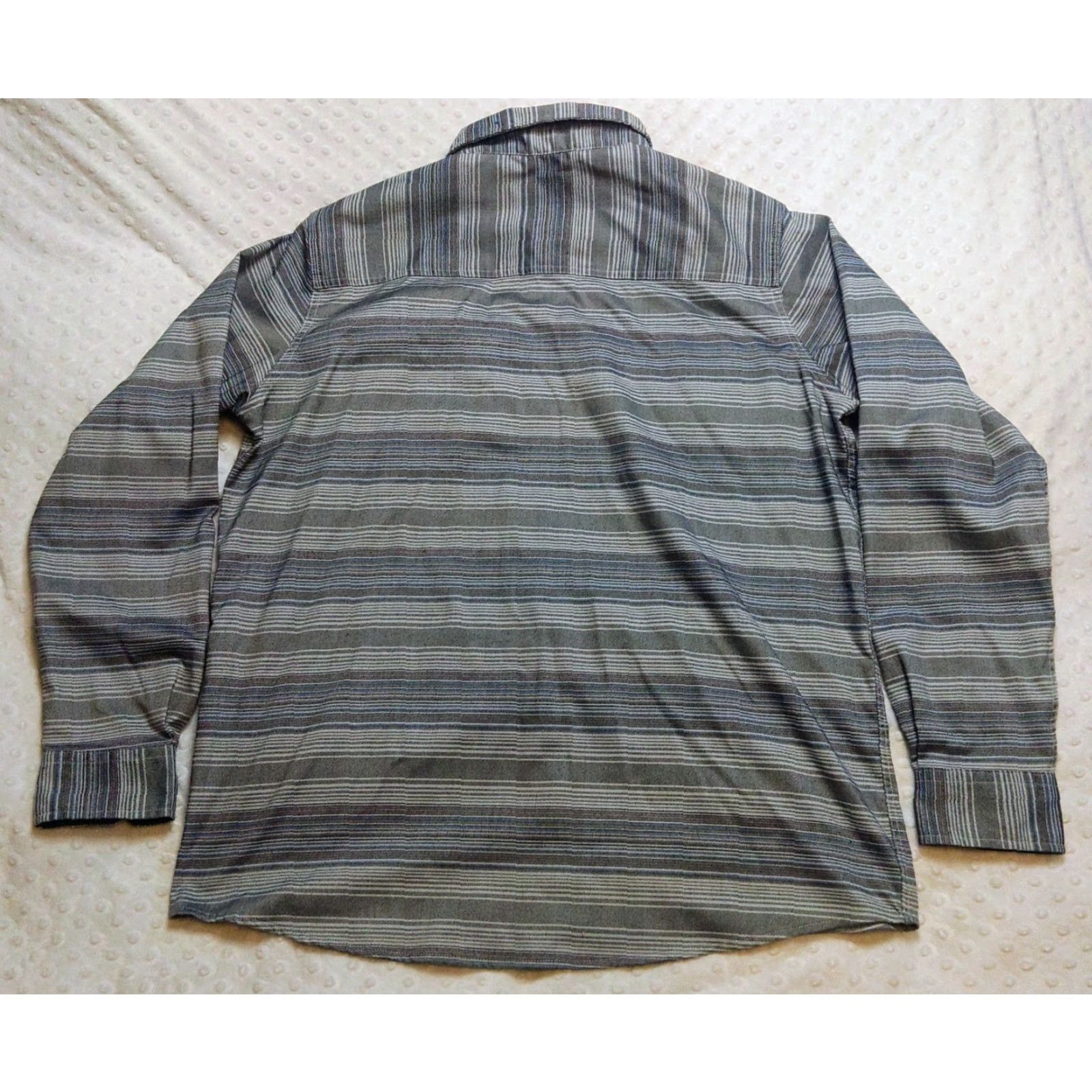 Vintage Swiss Tech Mens Shirt Large 42-44 Button Up Long Sleeve Gray Striped Casual Classic Outdoors Men L Gray Striped Button-Up Shirt Size US L / EU 52-54 / 3 - 7 Thumbnail