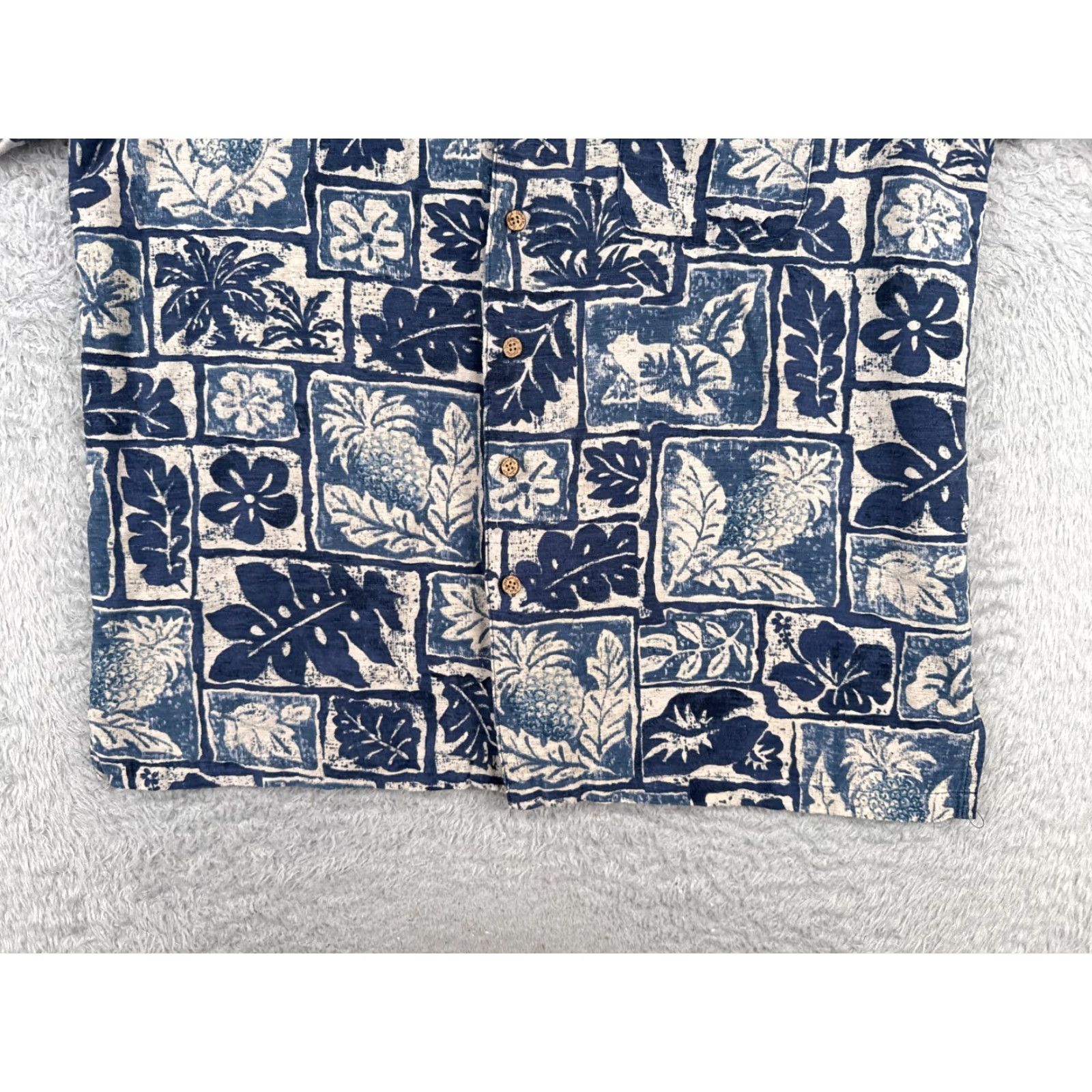 Vintage Batik Bay Shirt Men Large Blue White Floral Leaf Pineapple 100% Silk Hawaiian Size US L / EU 52-54 / 3 - 5 Thumbnail
