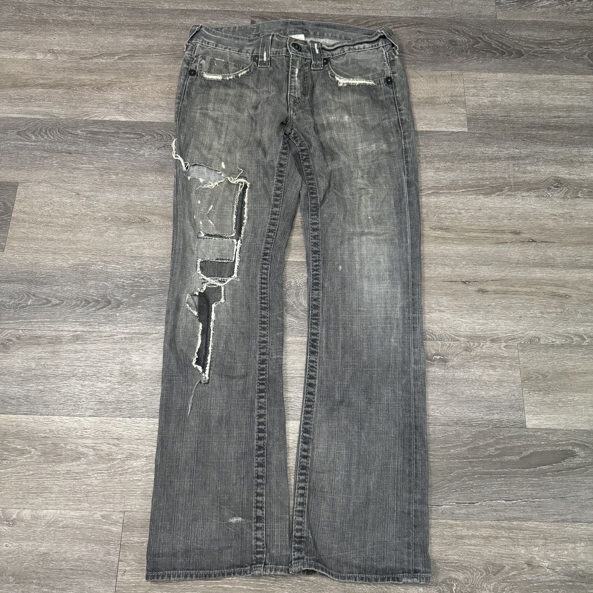 Japanese Brand × True Religion × Vintage Vintage Y2K True Religion faded distressed jeans Size US 34 / EU 50 - 2 Thumbnail