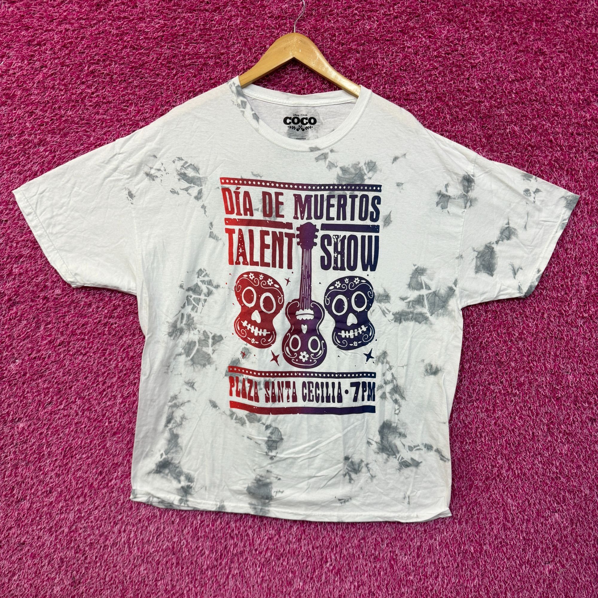 Disney Coco Día De Los Muertos Poster tiedye T-shirt size 2XL. Size US XXL / EU 58 / 5 - 1 Thumbnail
