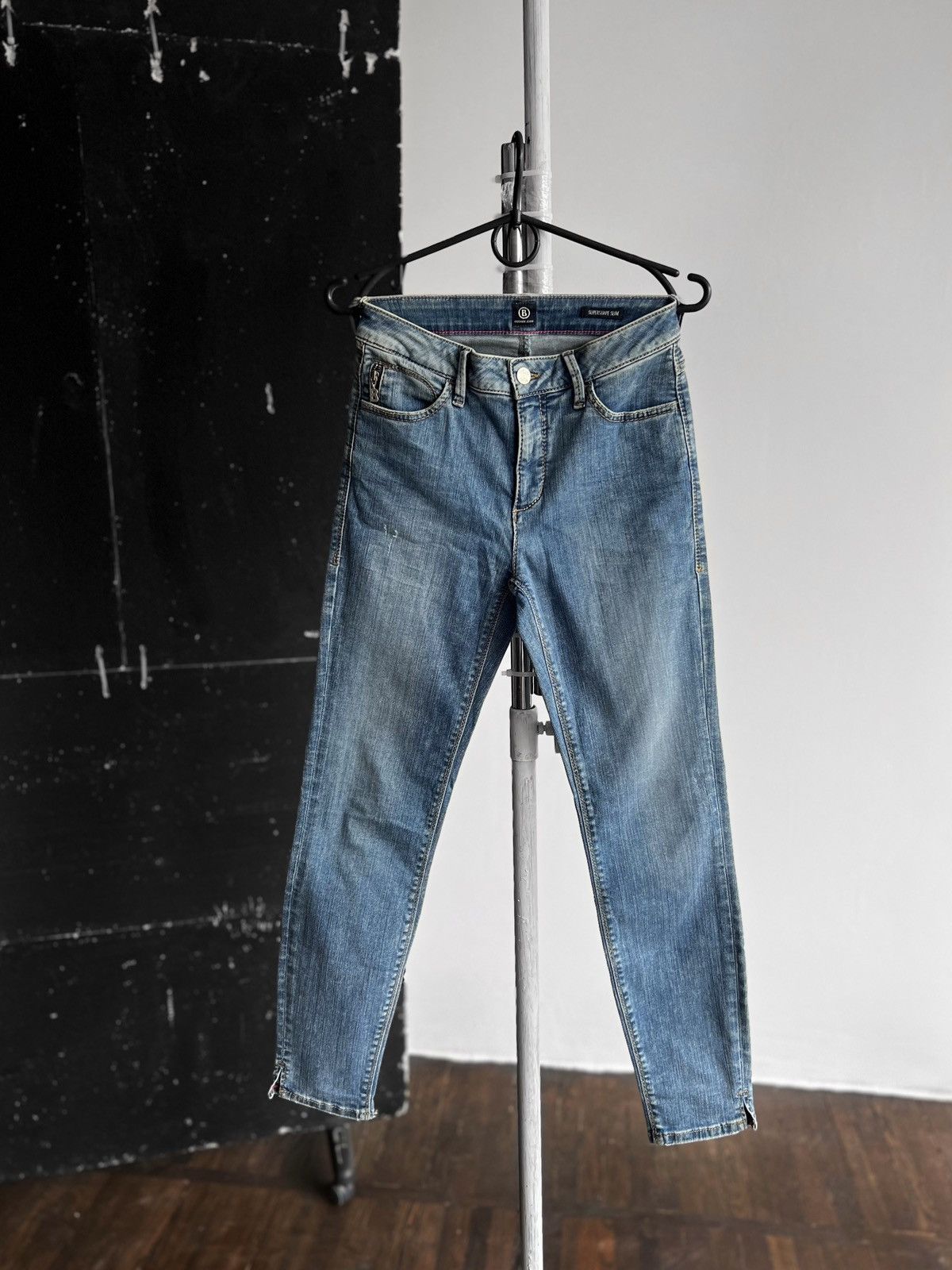 Bogner × Designer Bogner Womens Blue Supershape Slim Premium Denim Jeans Size 27" / US 4 / IT 40 - 1 Thumbnail
