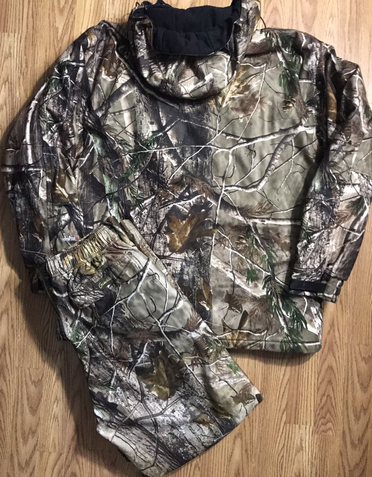 Realtree RealTree x Field & Stream Winter Camo Hunting Suit XL Size US XL / EU 56 / 4 - 2 Thumbnail