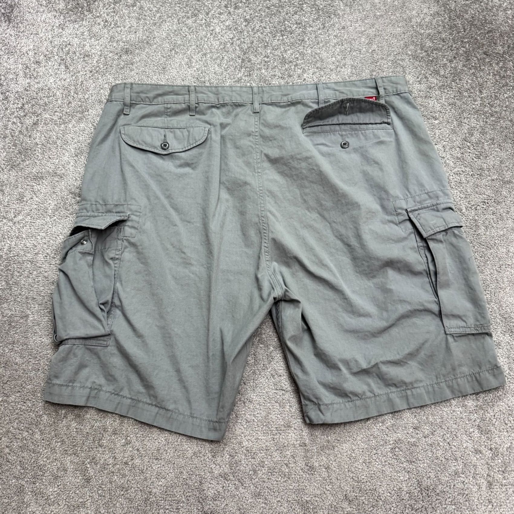 Levi's Levi's Cargo Shorts Mens Big & Tall 44 Gray 100% Cotton Ripstop Pocket Cargo Pocket Casual Outdoor Size US 30 / EU 46 - 2 Thumbnail