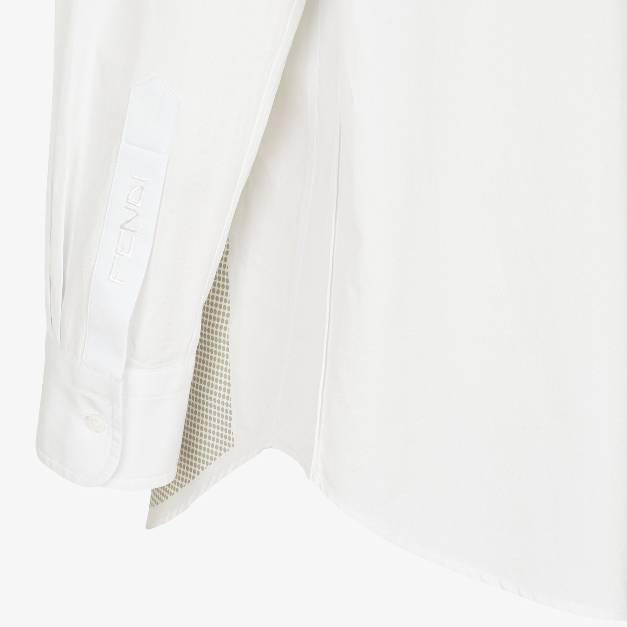 Fendi o1s1wg110425 Shirts in White Size XL / US 12-14 / IT 48-50 - 3 Thumbnail