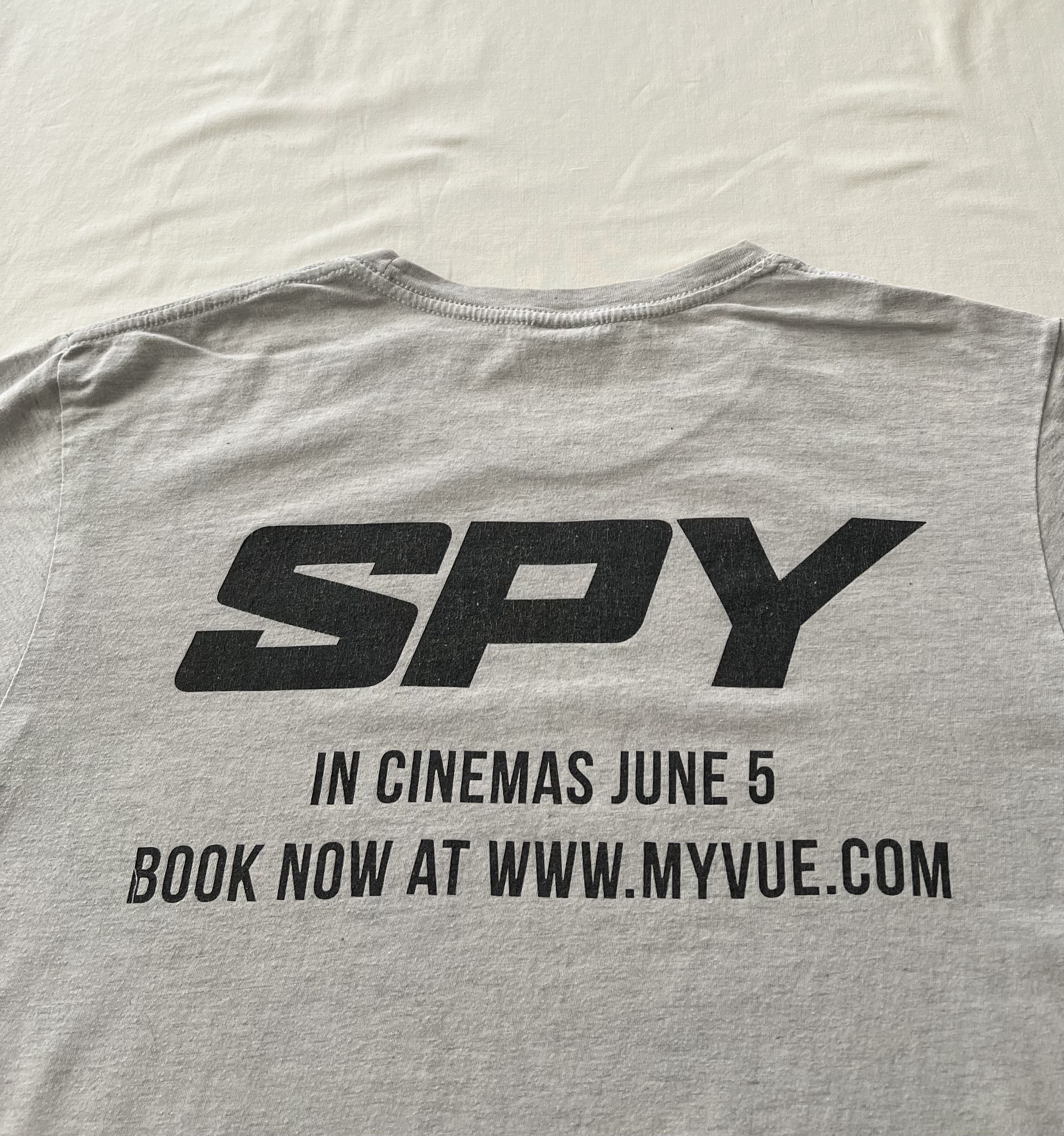 Vintage Vintage 2015 SPY Jason Statham Movie Gray Tee Size US M / EU 48-50 / 2 - 9 Thumbnail