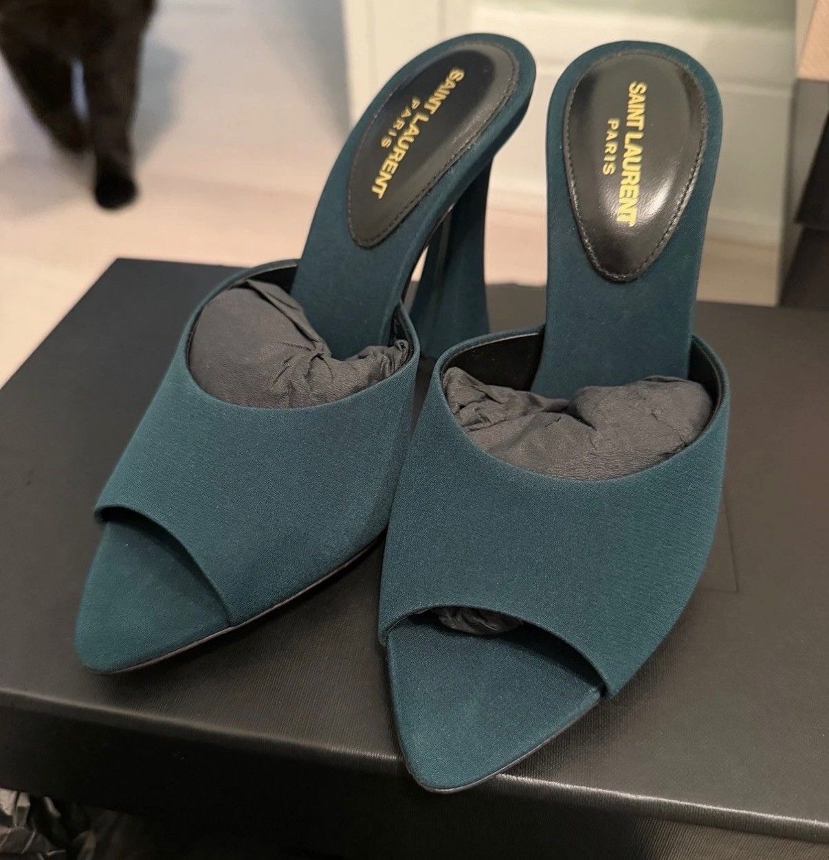 Yves Saint Laurent Yves Saint Laurent Suite Mules in Crepe De Chine SZ34 Size US 4 / IT 34 - 1 Thumbnail