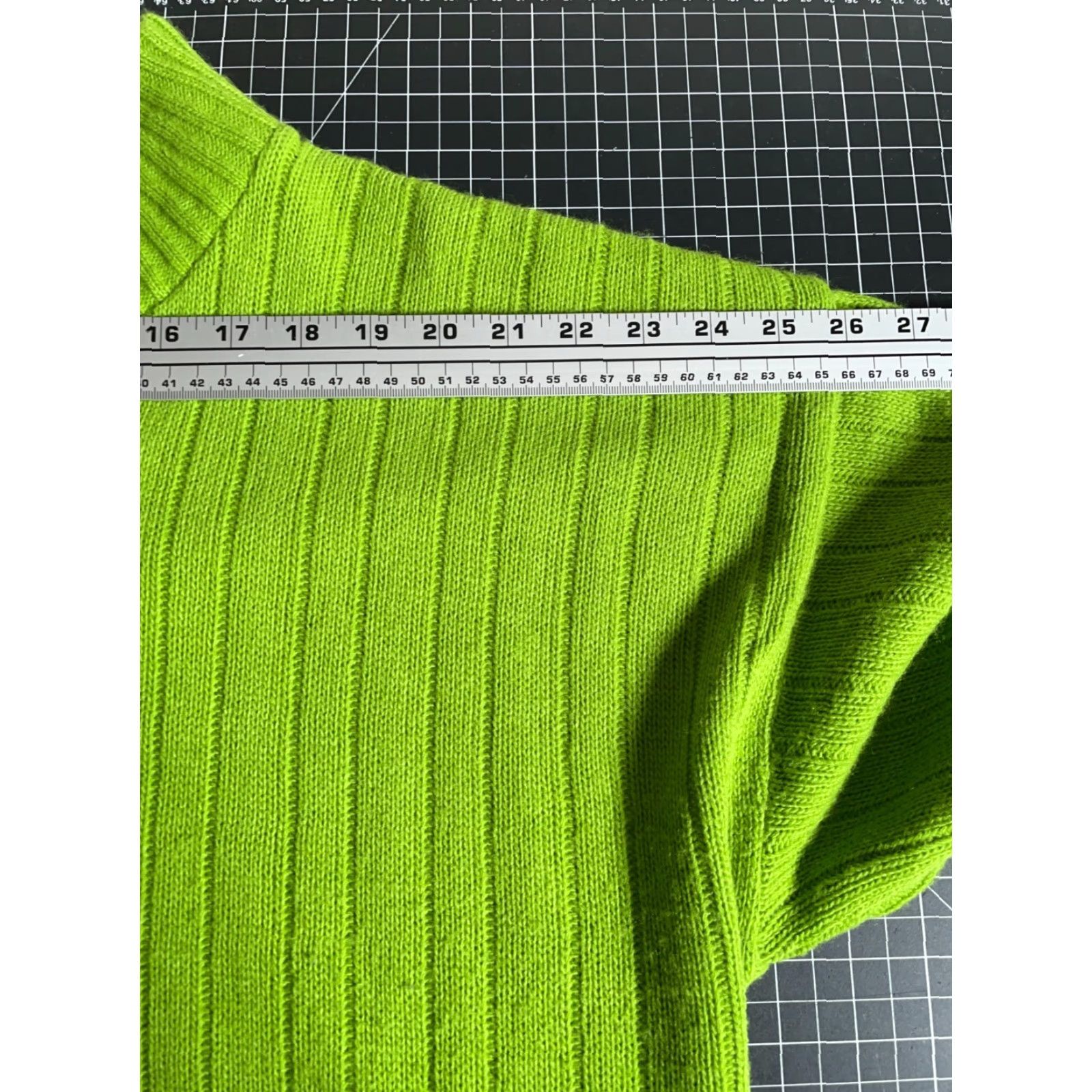 Vintage VINTAGE Amethyst Sweater Unisex One Size / Large Lime Green Knit Mock Neck Ribbed Pullover 80s Hipster Retro Size US L / EU 52-54 / 3 - 7 Thumbnail