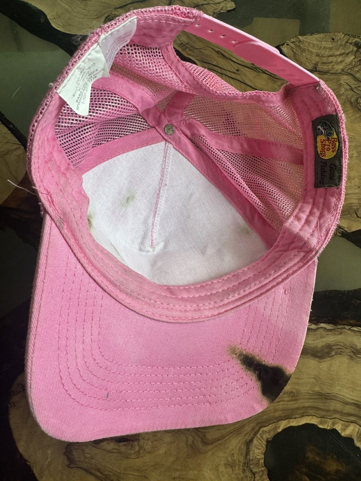 Bass Pro Shops HELL-SCORCHED MISPRINT BASS PRO SHOPS LOGO TRUCKER CAP RARE Size ONE SIZE - 7 Thumbnail