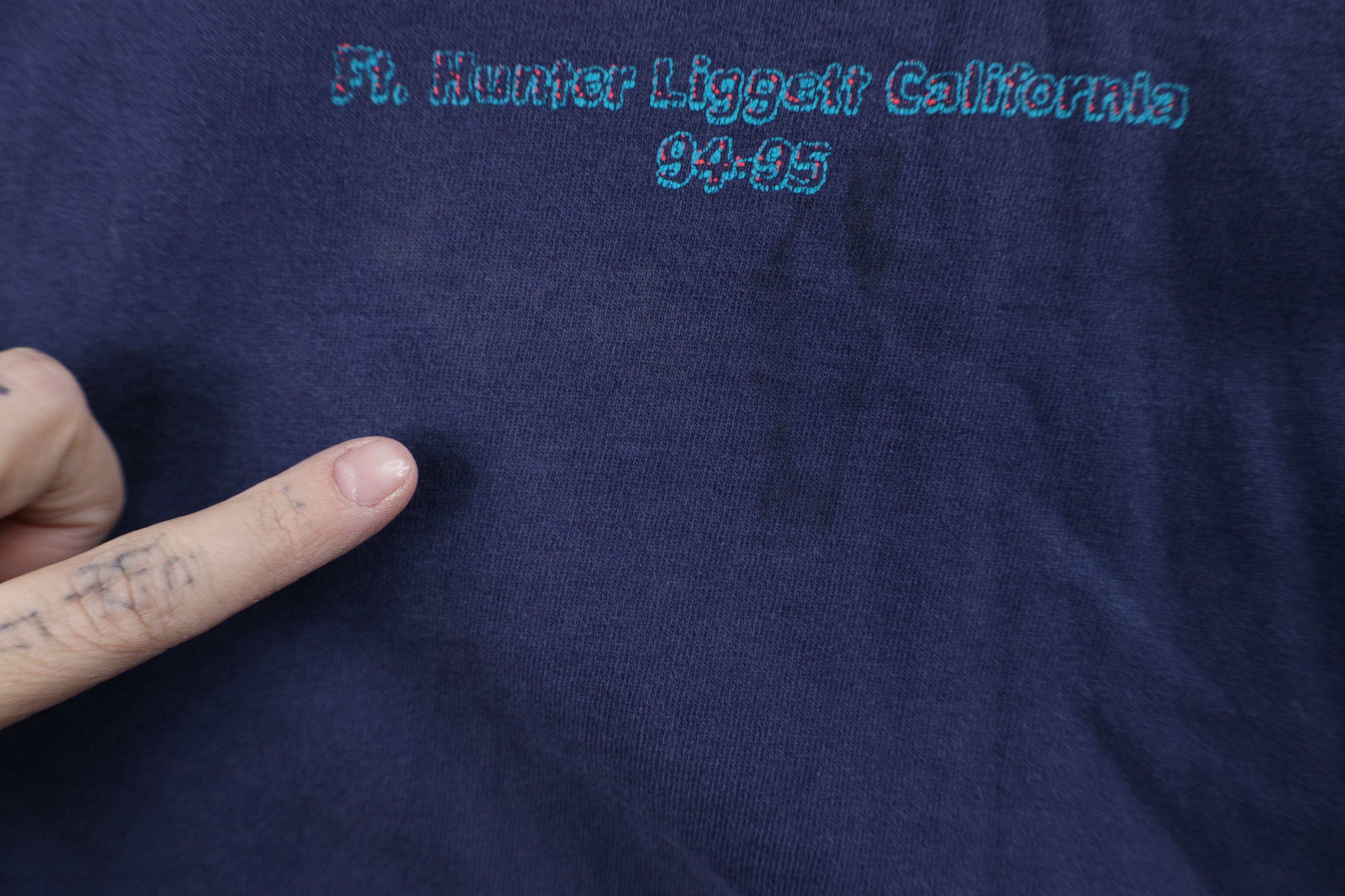 Vintage Vintage 90s Longbow Apache Ft Hunter Liggett T-Shirt USA Size US XL / EU 56 / 4 - 5 Thumbnail