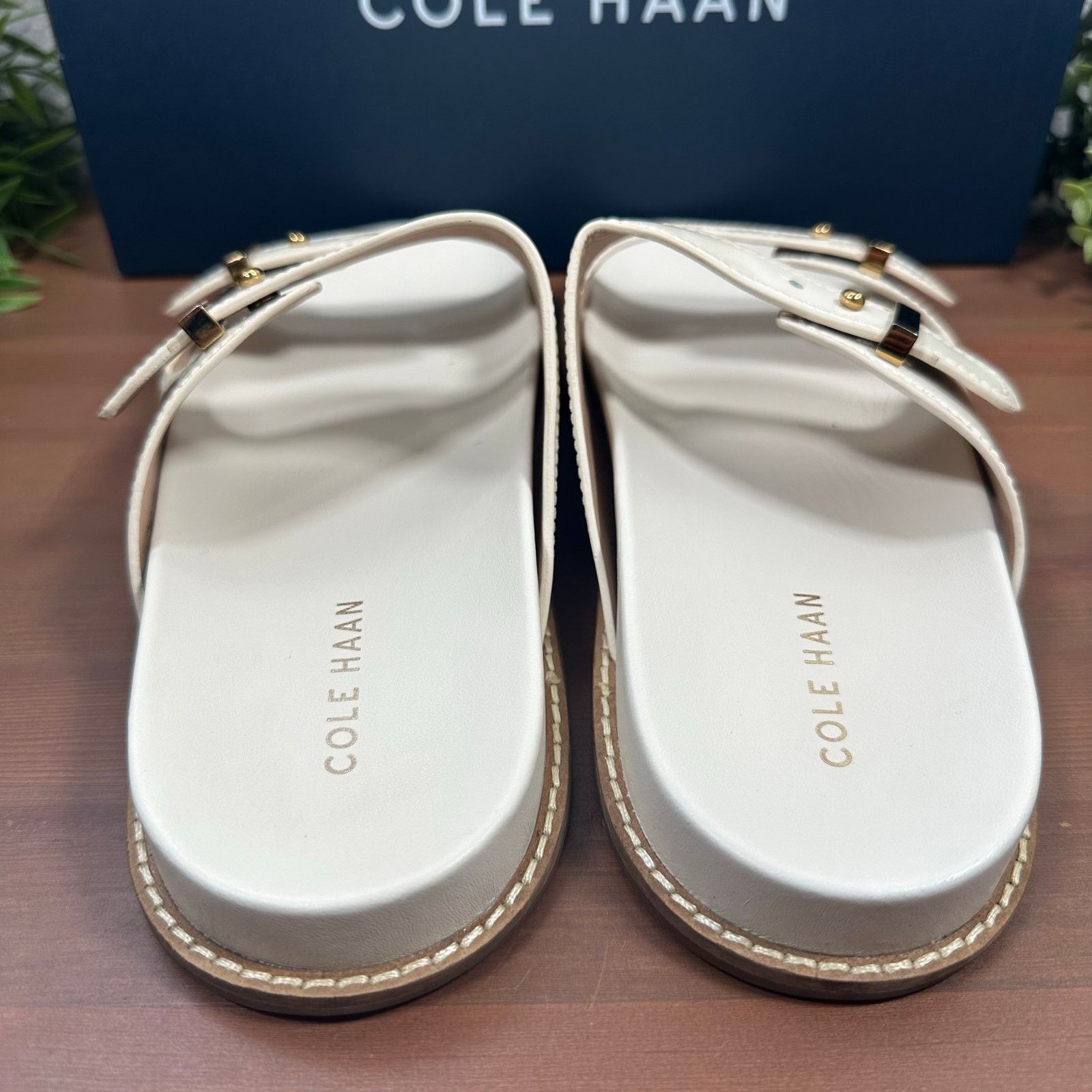 Cole Haan Cole Haan Marisol Footbed Sandal Ivory Patent Leather Size 9 Size US 9 / IT 39 - 4 Thumbnail