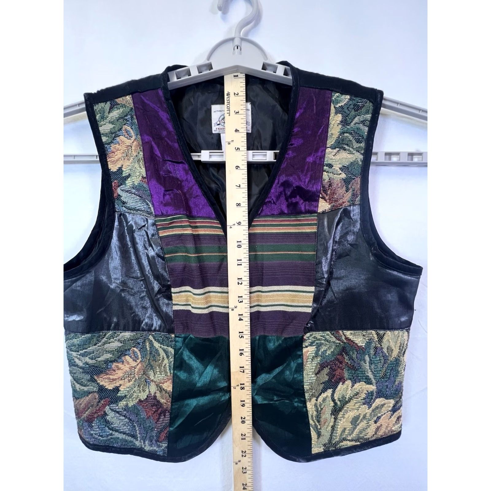 Velvet VINTAGE VTG 90s Full Zip Vest Women's Patchwork Tapestry Velvet Autumnal Boho Size PM Jacket Vest Blouse- Shirt- Top Girls Mens Women's Size M / US 6-8 / IT 42-44 - 3 Thumbnail