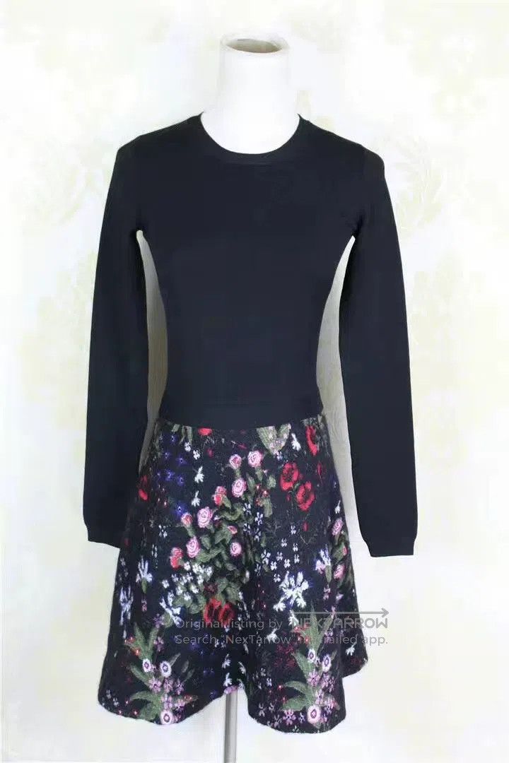 Valentino Valentino Wool patchwork high-stretch slim winter dress Size XS / US 0-2 / IT 36-38 - 1 Thumbnail