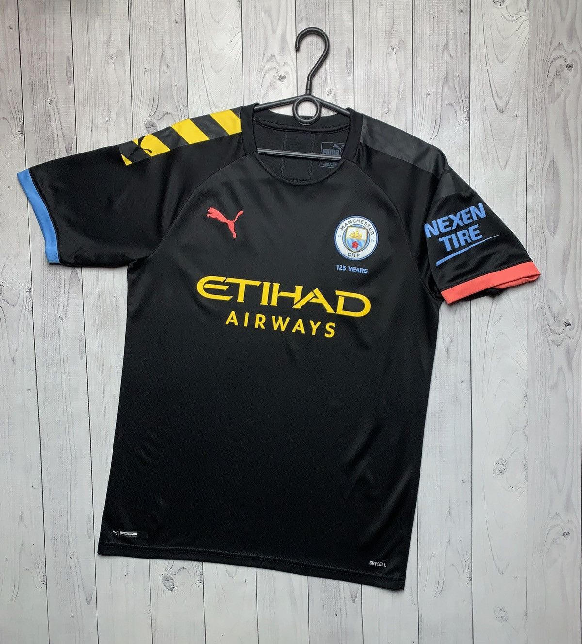 Puma × Vintage Vintage puma Manchester City black soccer jersey size M Size US M / EU 48-50 / 2 - 1 Thumbnail