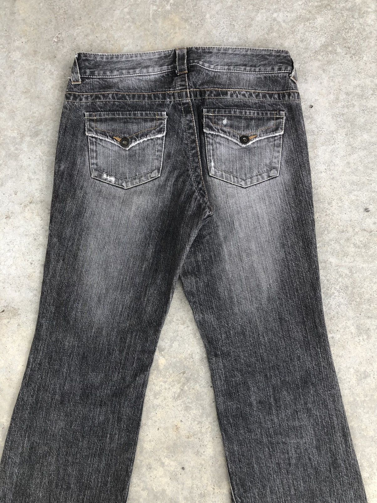 Japanese Brand Japanese Indivi Flared Jeans Distressed Jeans Size US 32 / EU 48 - 8 Thumbnail