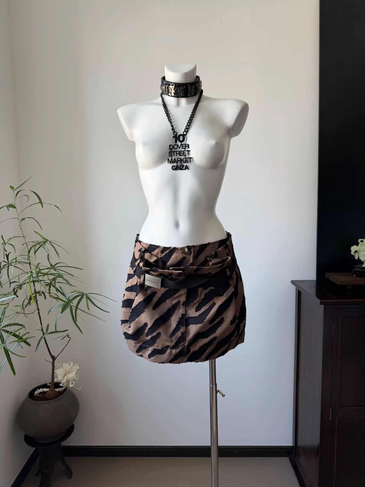 Vivienne Westwood Vivienne Westwood Animal Print Mini Skirt Size 38" / US 16 / IT 52 - 1 Thumbnail