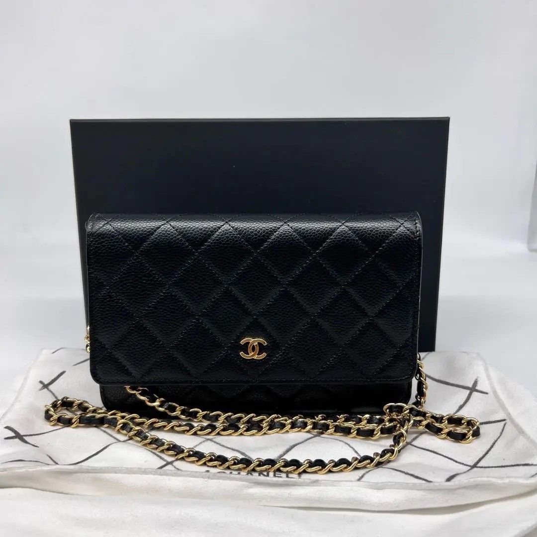 Chanel Pre-loved Bag Very good condition Size ONE SIZE - 1 Thumbnail