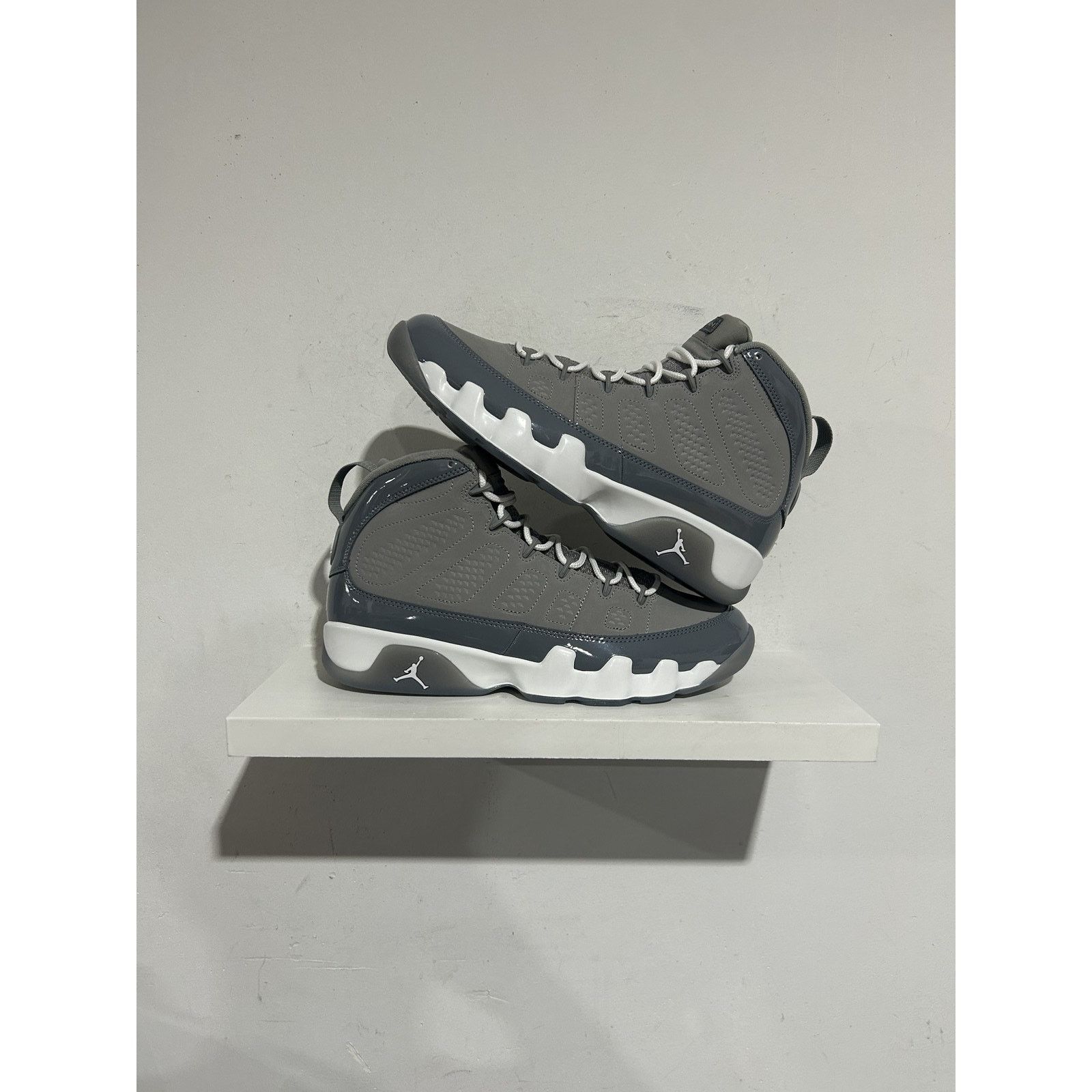 Nike NIKE JORDAN 9 COOL GREY 2025 SIZE 10 NEW Size US 10 / EU 43 - 1 Thumbnail