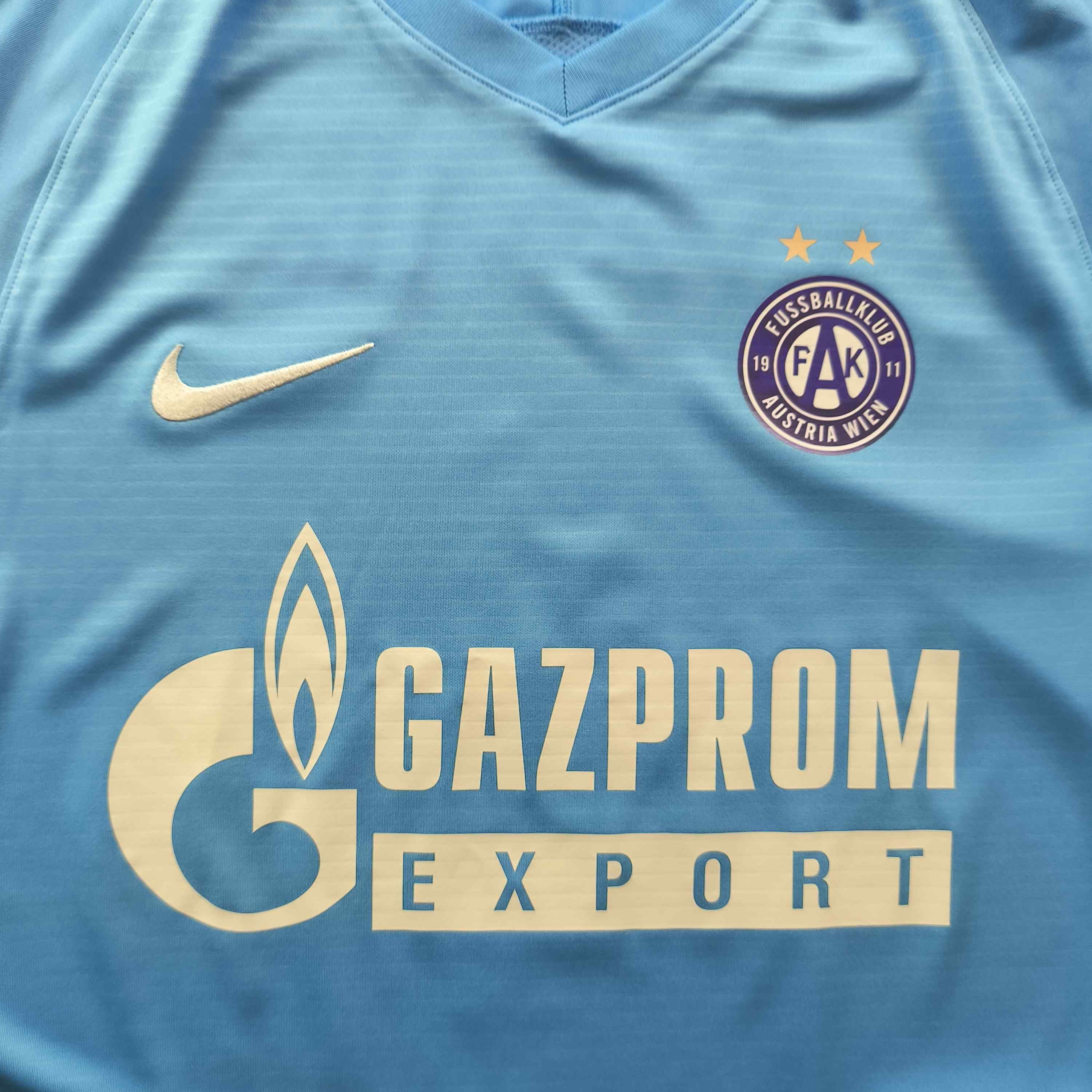 Nike Austria Wien 2020-21 Nike #4 training football jersey size M Size US M / EU 48-50 / 2 - 4 Thumbnail