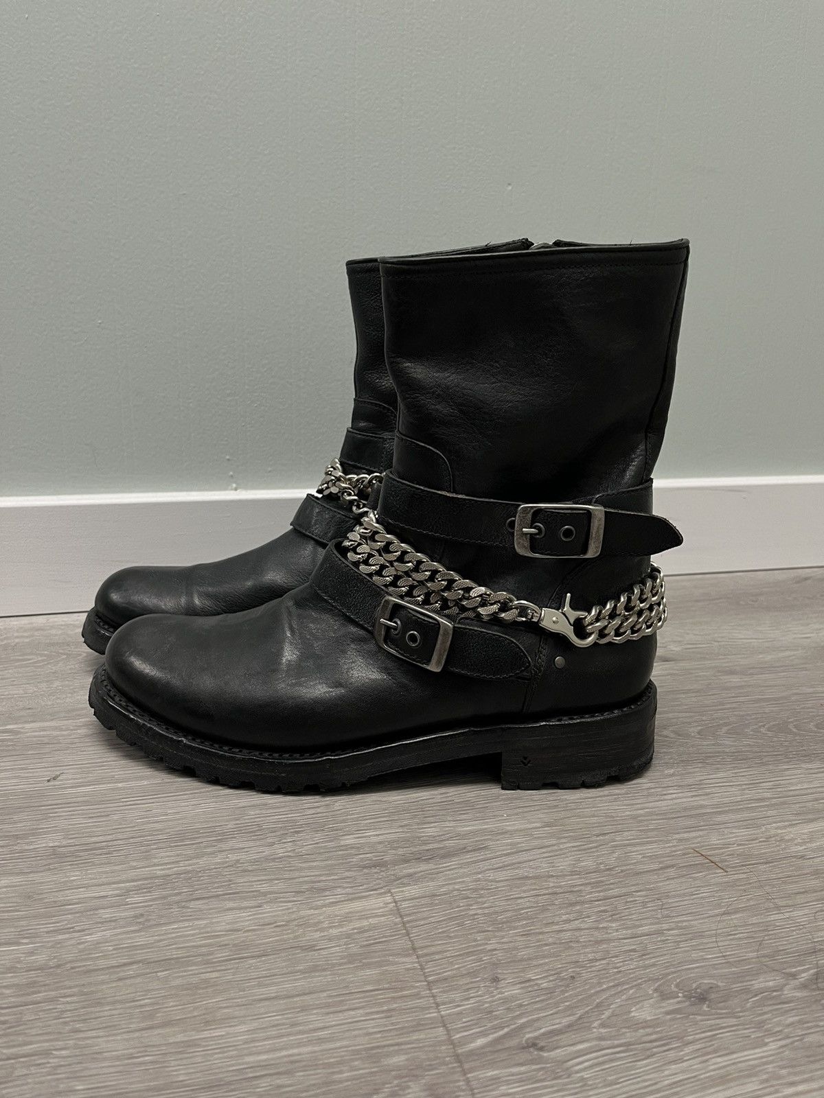 John Varvatos Lugged chain boot. 8 Size US 8 / EU 41 - 8 Thumbnail