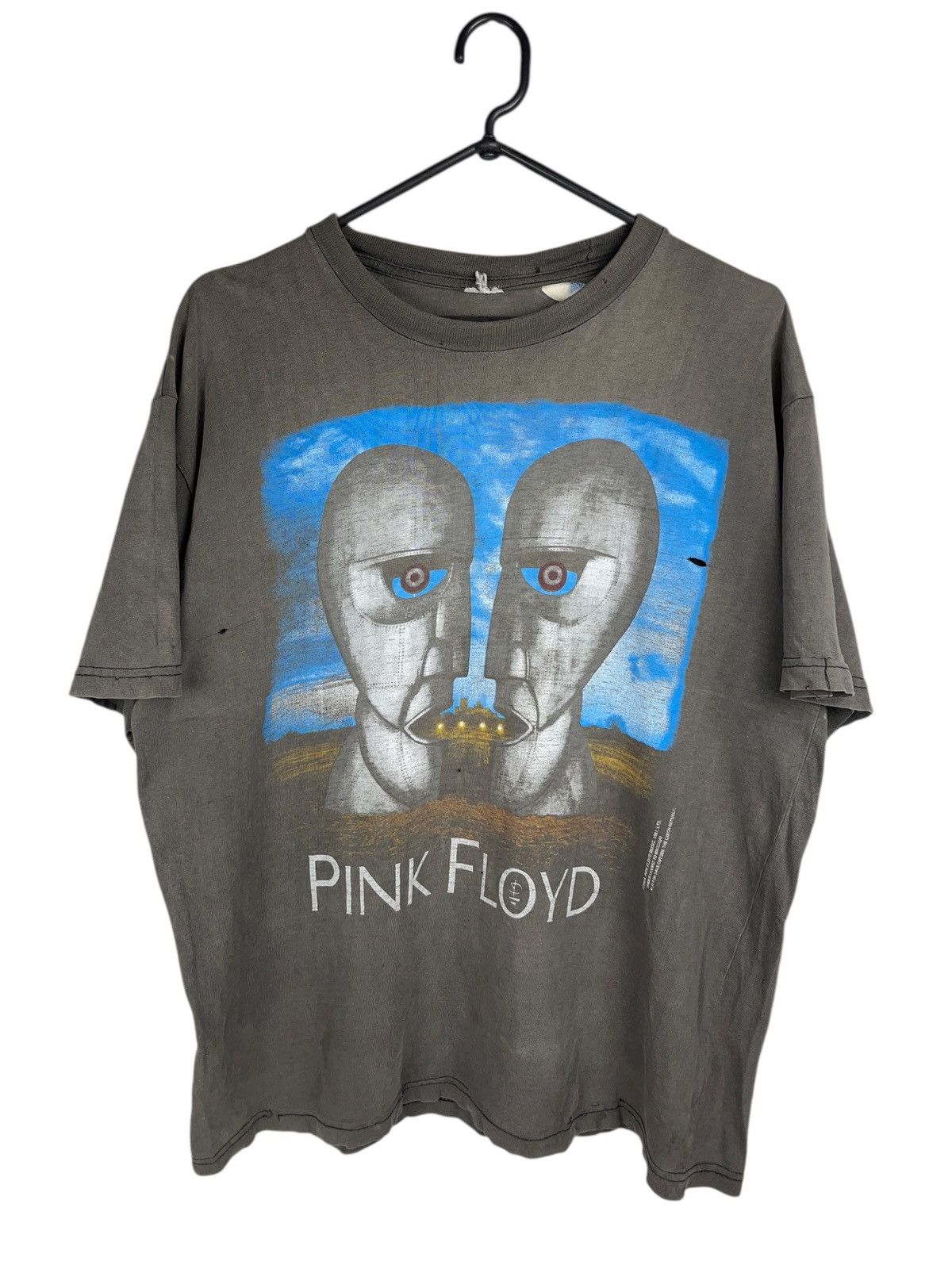 Pink Floyd Vintage 1994 Pink Floyd The Division Bell Distressed T-shirt Size US L / EU 52-54 / 3 - 3 Thumbnail