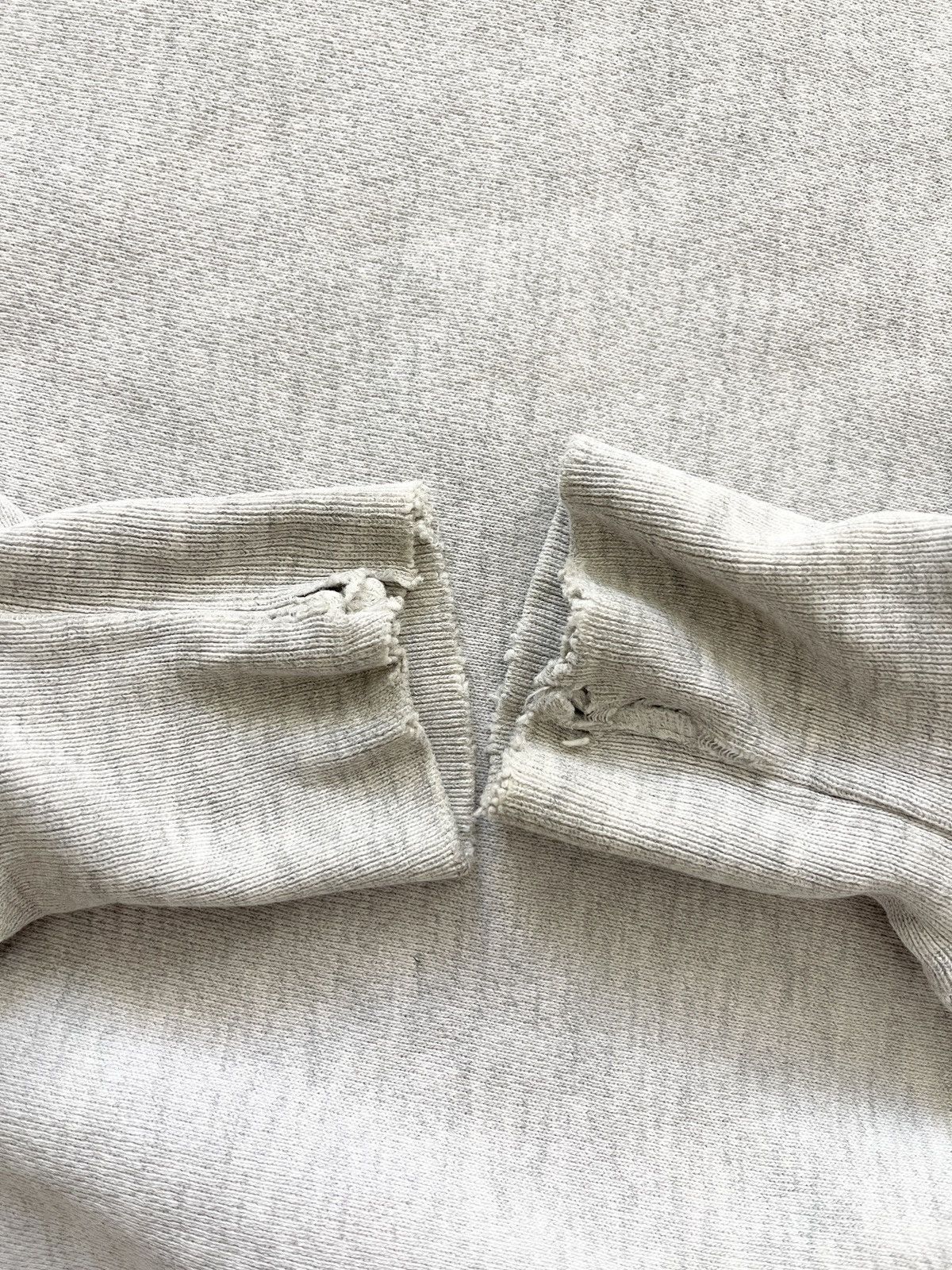Vintage STEAL! 1990s Cape Cod Champion Reverse Weave Sweatshirt Size US S / EU 44-46 / 1 - 5 Thumbnail