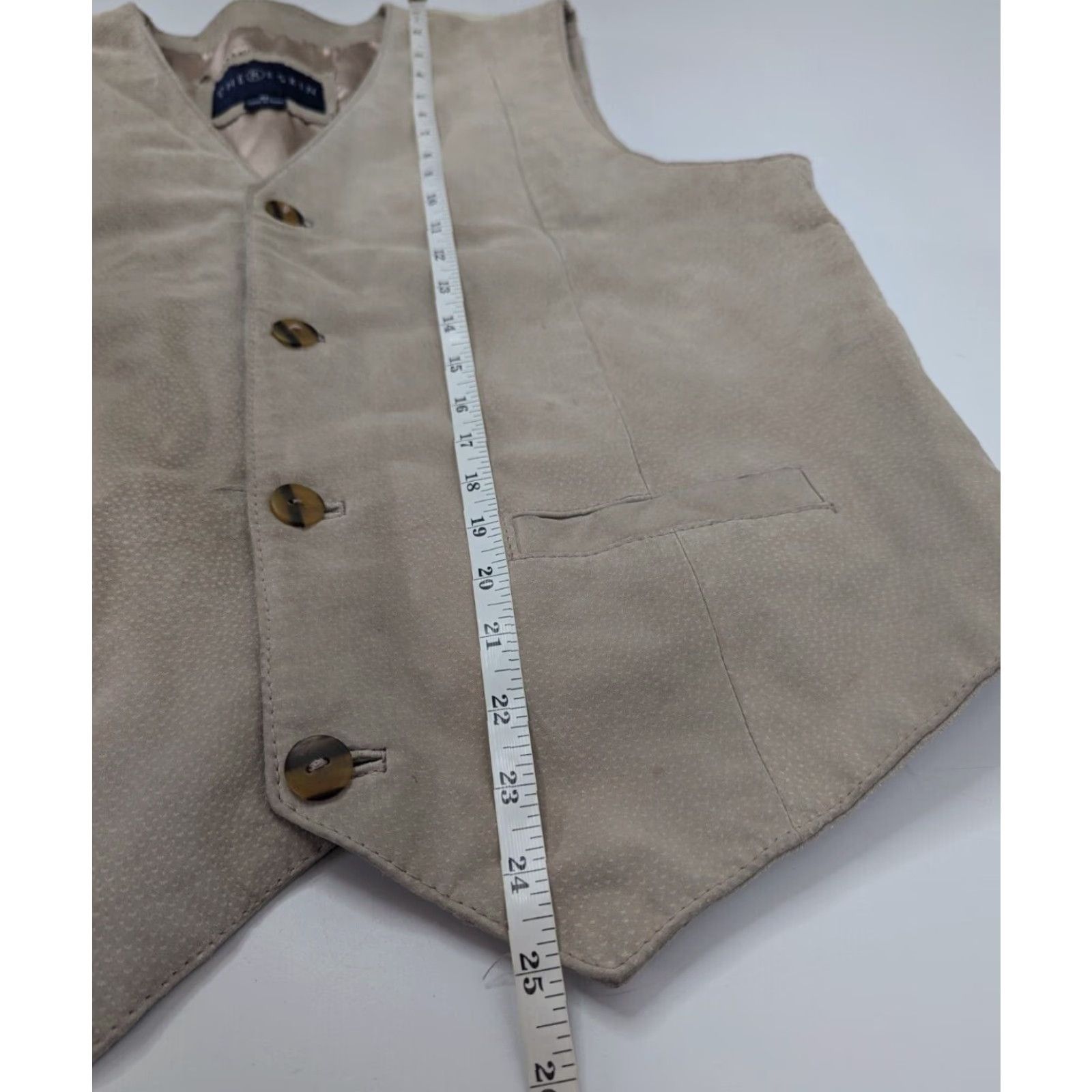 Vintage Chereskin Vest Men’s XL Beige 4 Button Front Leather Lined Chest Pockets Waist Length Adult Mens Vest Size US XL / EU 56 / 4 - 6 Thumbnail