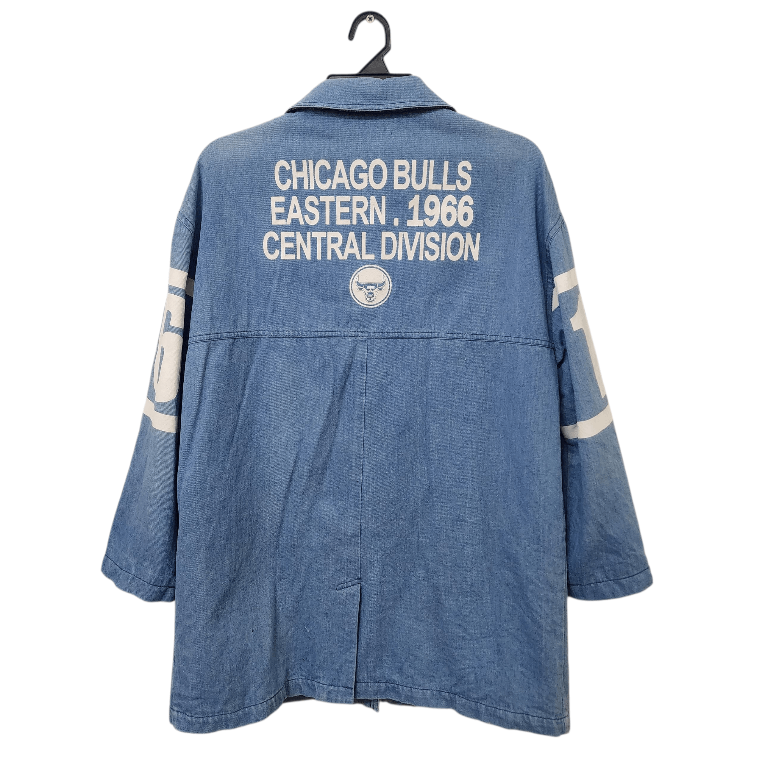 NBA NBA Chicago Bull Vintage Denim Jacket Size US L / EU 52-54 / 3 - 2 Thumbnail