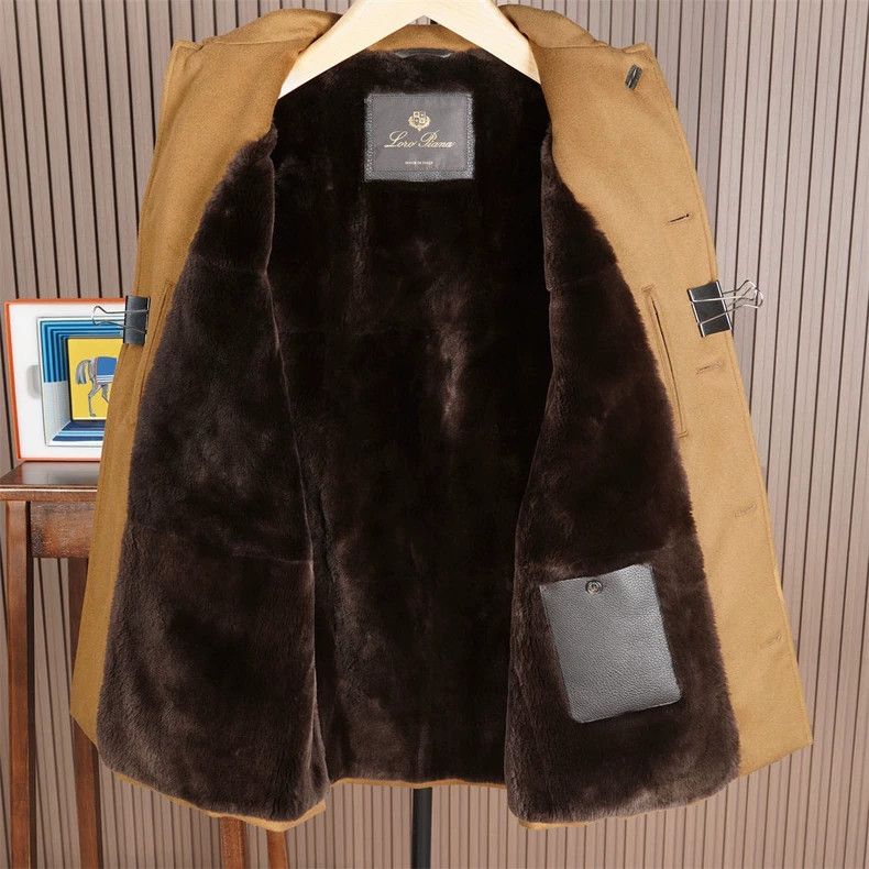 Loro Piana LORO PIANA Fur coat Size US M / EU 48-50 / 2 - 4 Thumbnail