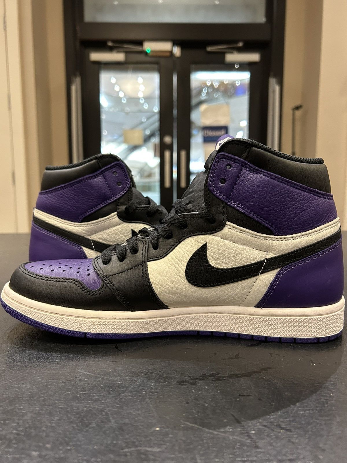 Jordan Brand Jordan 1 Retro ‘Court Purple’ Size US 10.5 / EU 43-44 - 3 Thumbnail