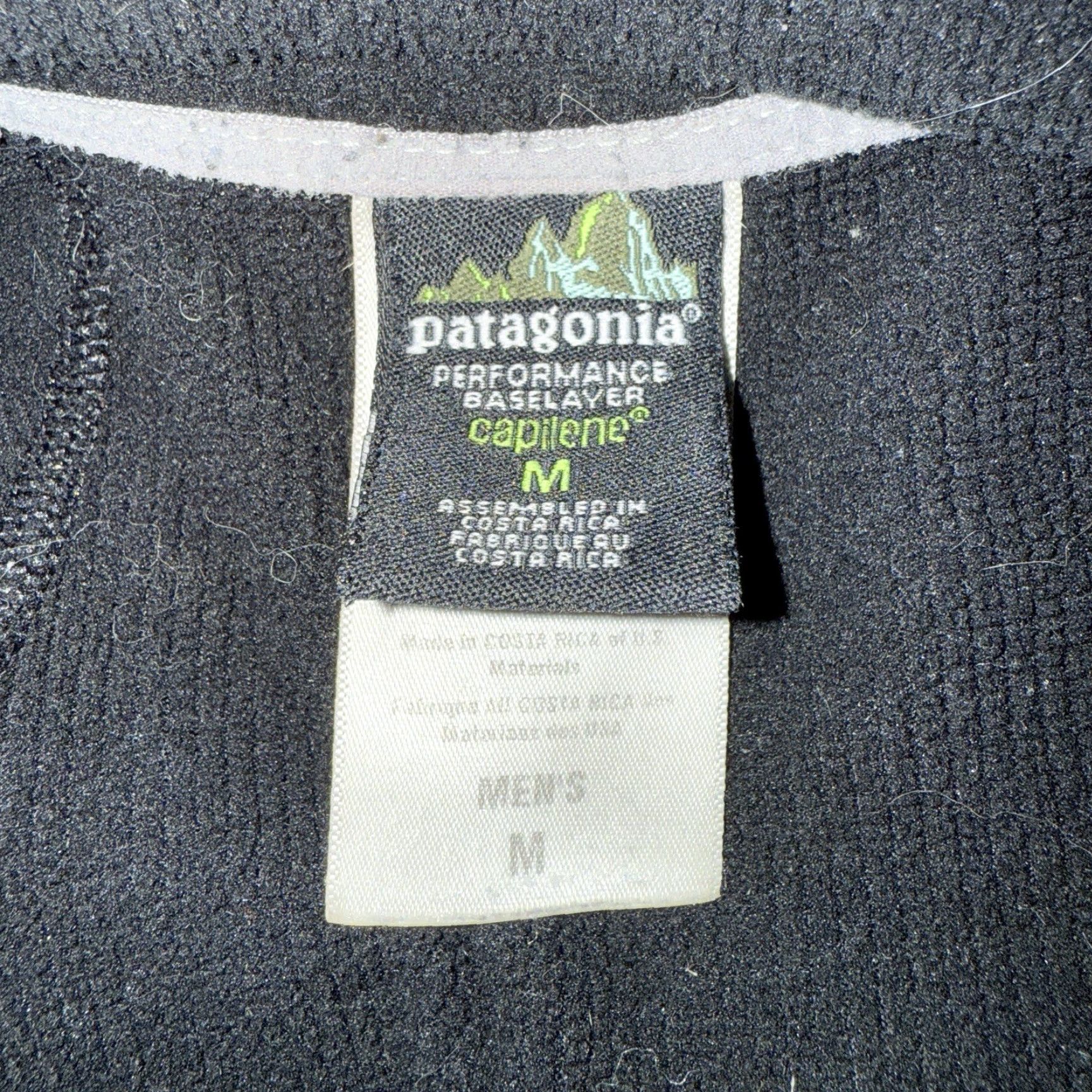 Patagonia VINTAGE Patagonia Capilene Baselayer Black Polyester Blend Athletic Pullover Mens M Sweatshirt Zip Closure Size US M / EU 48-50 / 2 - 4 Thumbnail