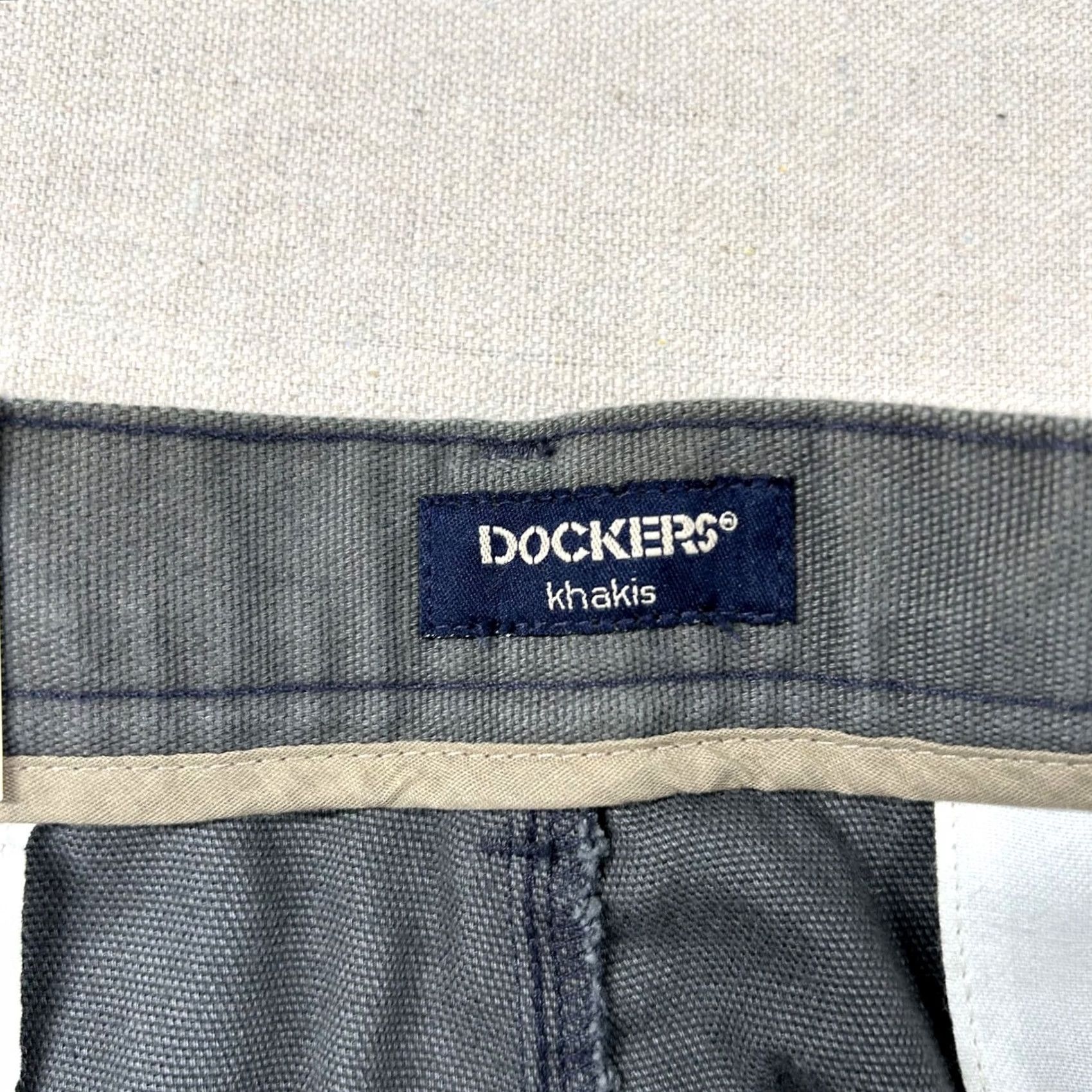 Dockers VINTAGE Dockers Pants Mens 36x29 Pleated High Rise 90s Khakis Classic Fit Gray Cotton Canvas Size US 36 / EU 52 - 4 Thumbnail