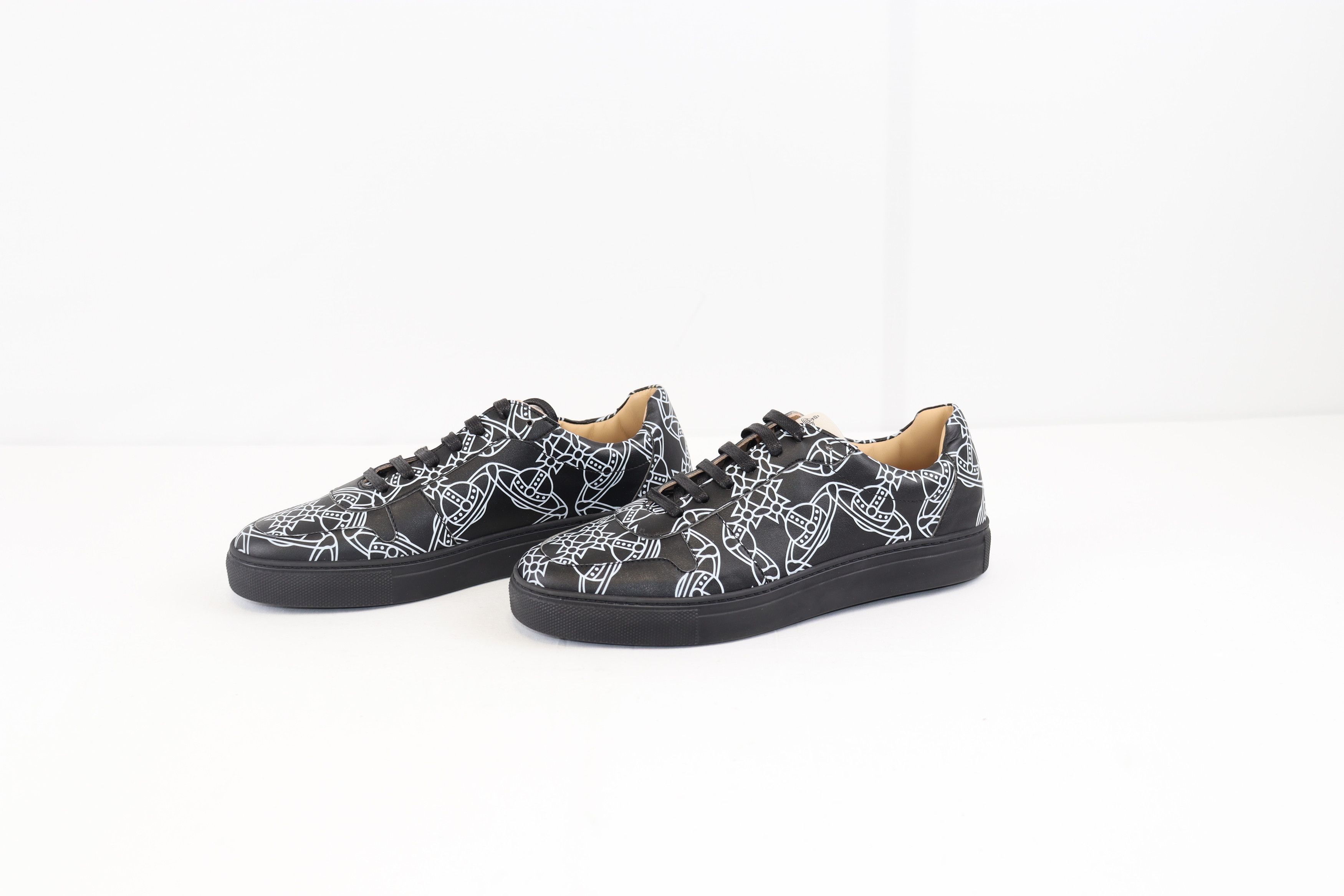 image of Vivienne Westwood Crest Logo All Over Apollo Trainers / Sneakers In Black, Men's (Size 8)