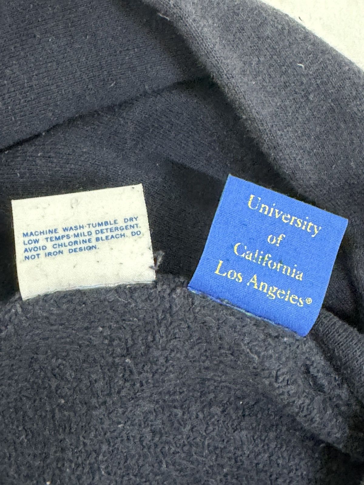 Champion 💥VINTAGE CHAMPIONS REVERSE WEAVE X UCLA HOODIE Size US M / EU 48-50 / 2 - 15 Thumbnail