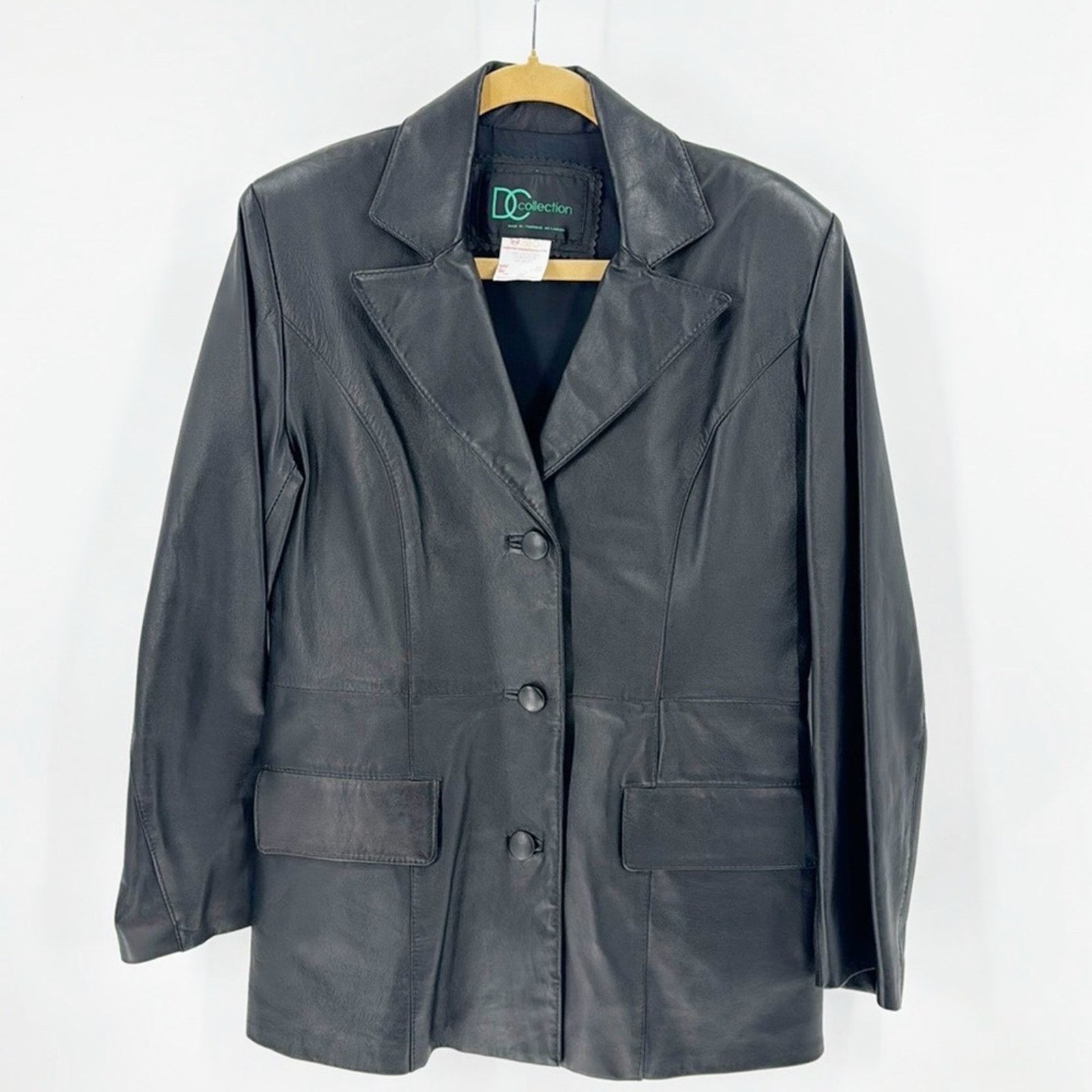 Vintage Vintage DC Collection black leather jacket unisex size M Size US M / EU 48-50 / 2 - 1 Thumbnail