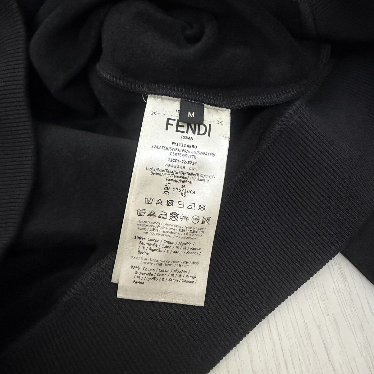 Fendi Fendi FY1132 Logo Patch Sweatshirt Crewneck Size US M / EU 48-50 / 2 - 8 Thumbnail