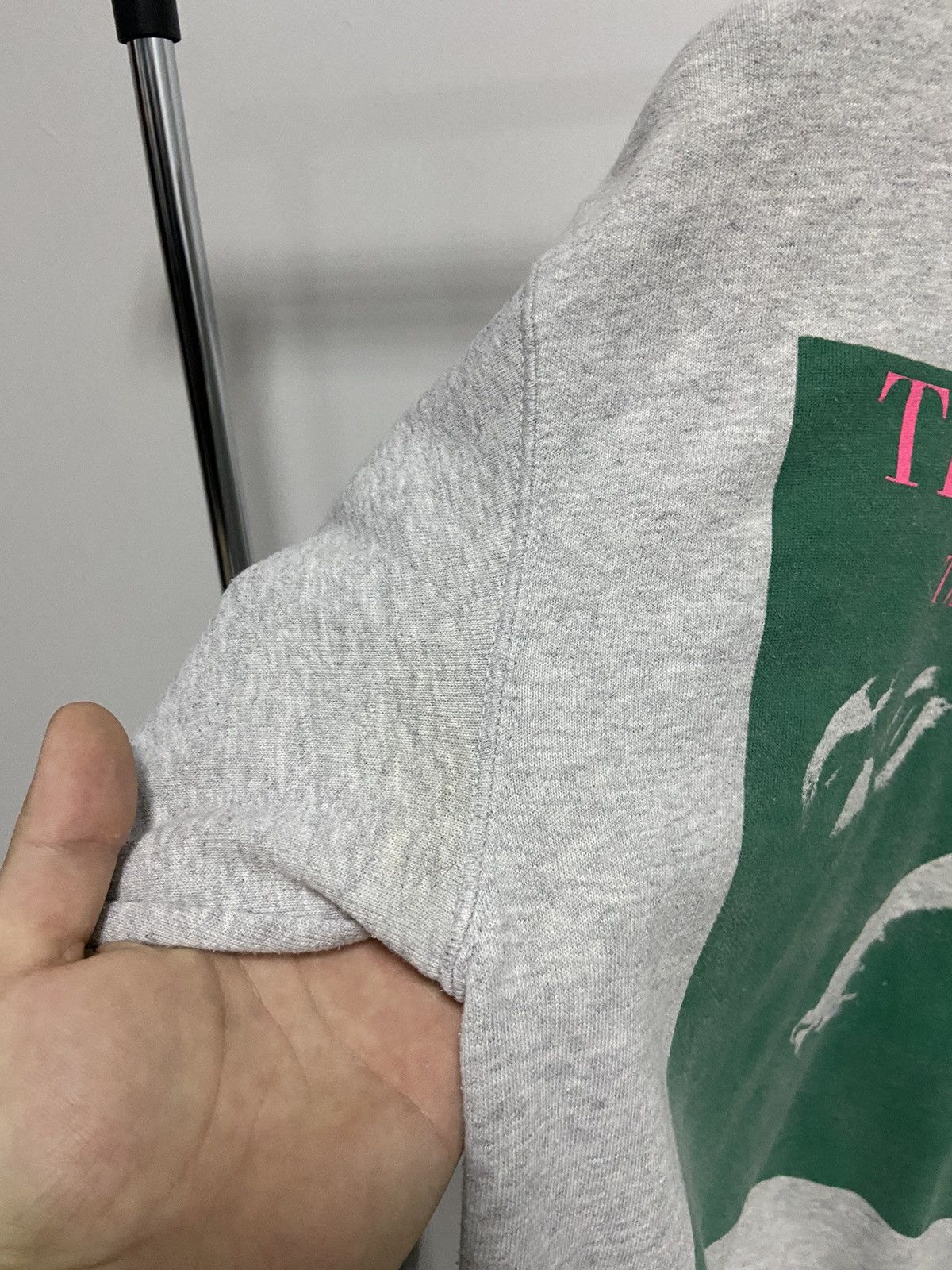 Band Tees × The Smiths × Vintage The smiths the queen is dead big print sweatshirt vintage Size US S / EU 44-46 / 1 - 7 Thumbnail