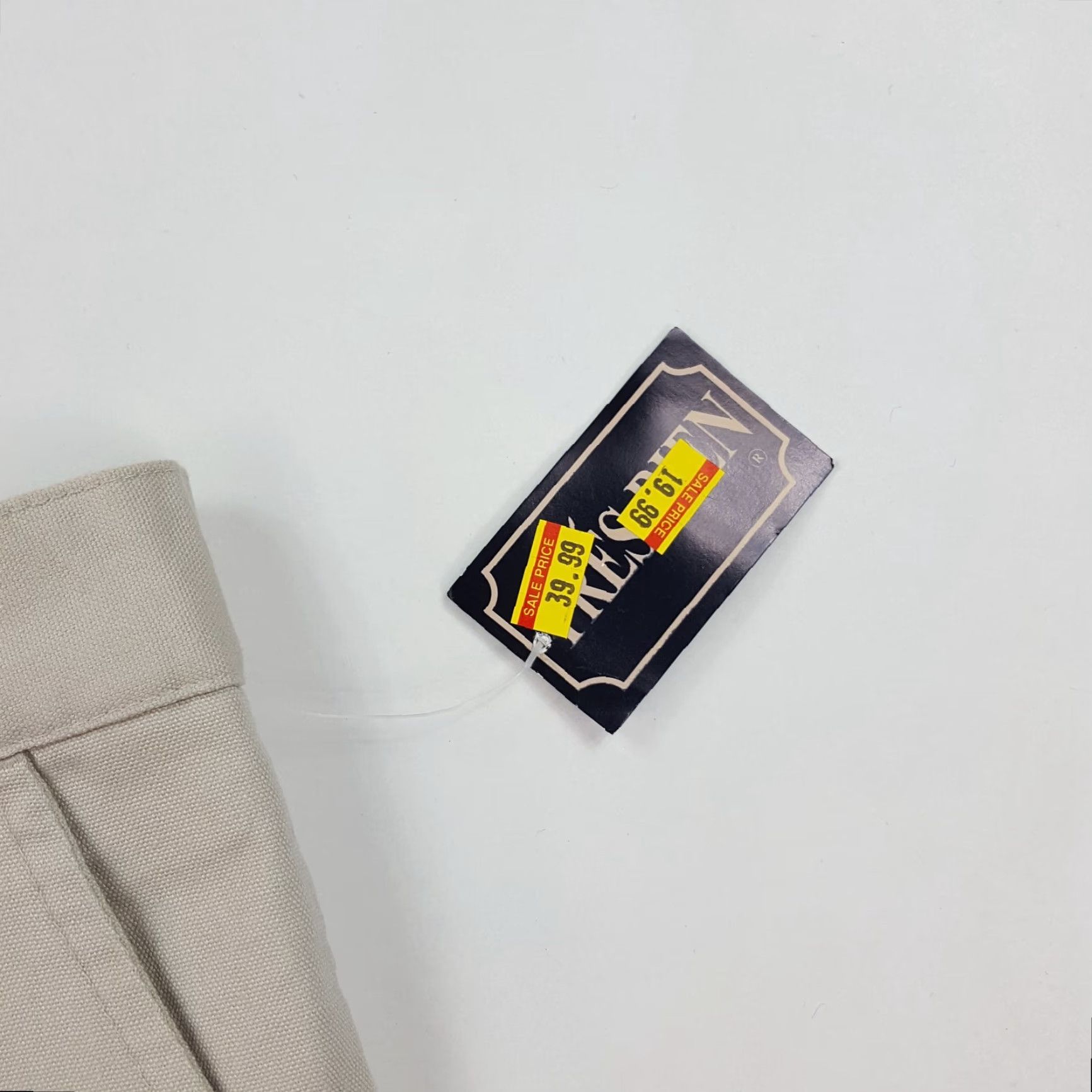 Tres Bien VINTAGE Tres Bien Chinos Shirt Women 10 Beige Flat Front Chinos Casual 90s Preppy Outdoor Tennis Golf Shorts Womens Size 32" / US 10 / IT 46 - 3 Thumbnail