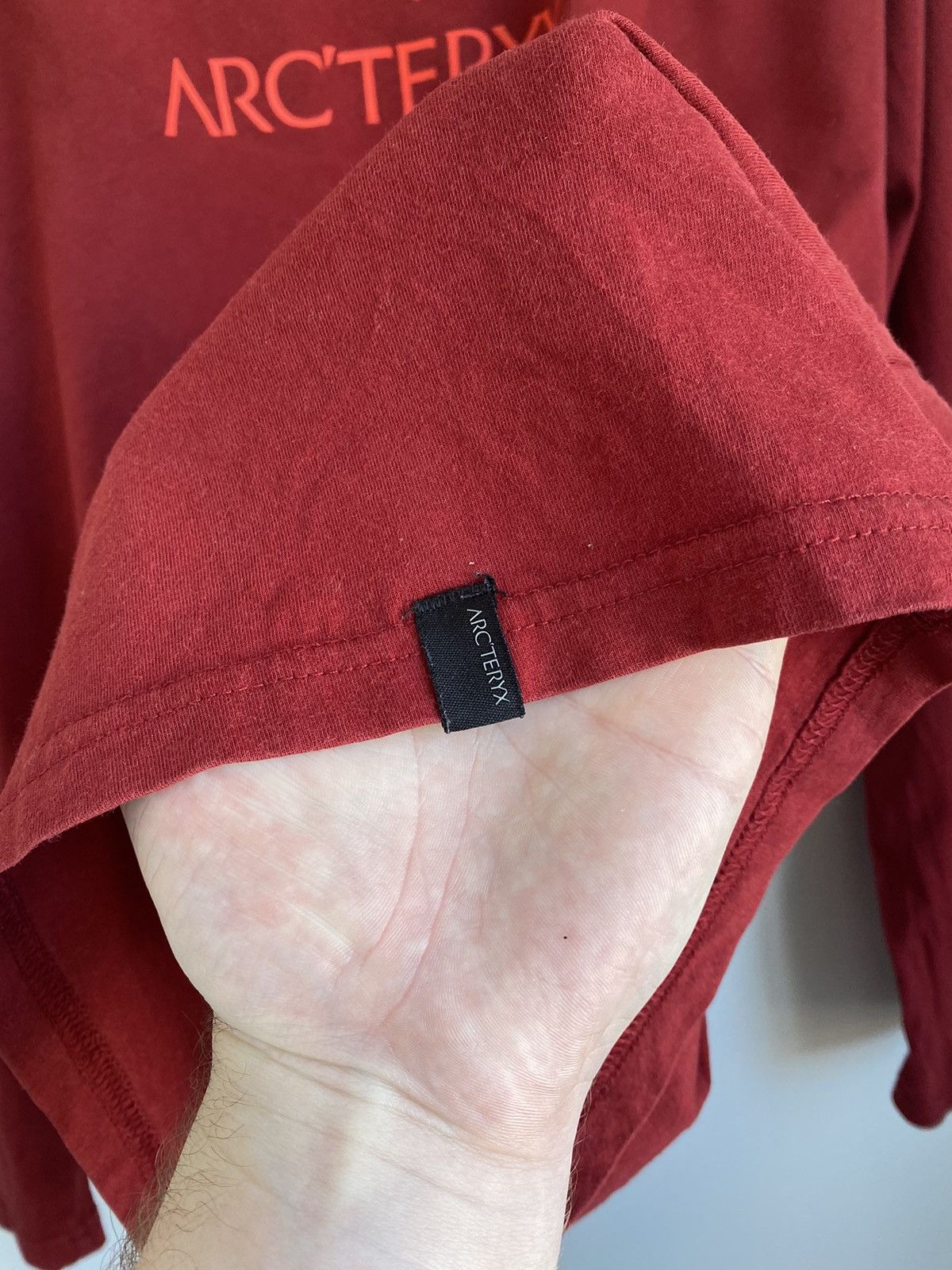 Arc'teryx Men's long sleeve Arcteryx big logo Size US L / EU 52-54 / 3 - 3 Thumbnail