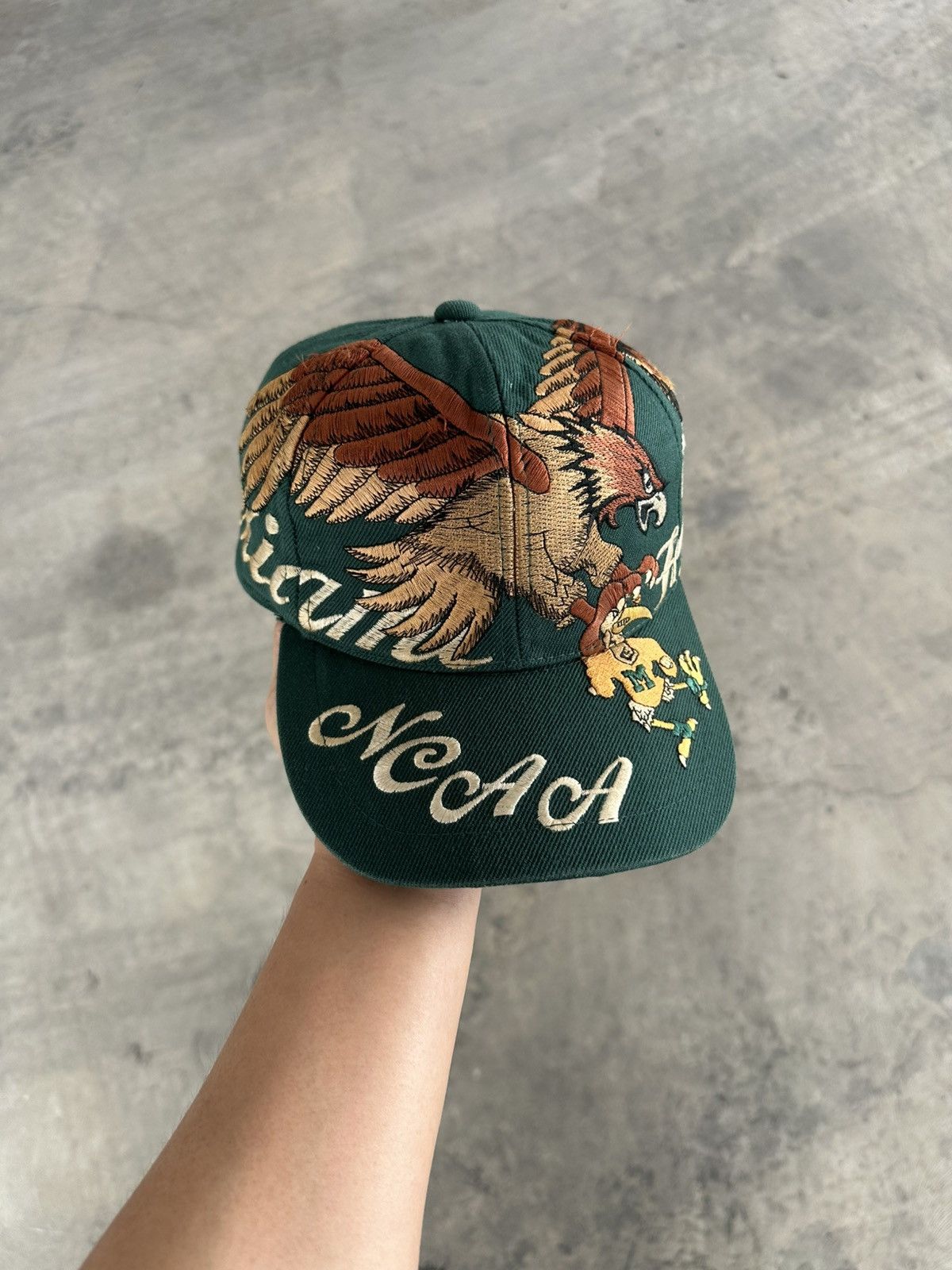Other Vintage Miami Hurricanes Bootleg NCAA Adjustable Cap Size ONE SIZE - 1 Thumbnail