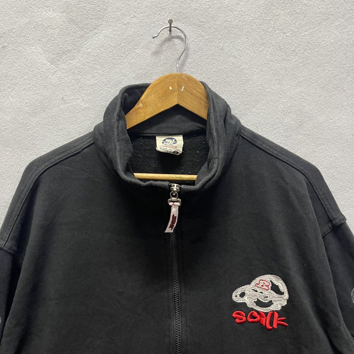 Vintage Vintage 1990s School of Hard Knocks Embroidered Jacket Size US XL / EU 56 / 4 - 4 Thumbnail
