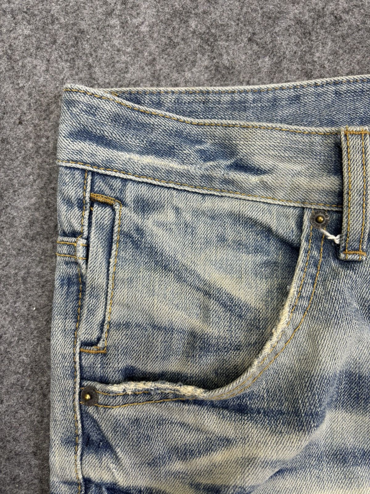 Other 💥Artisanal Fades💥improves Rare Style Distressed Denim F941 Size US 33 - 7 Thumbnail