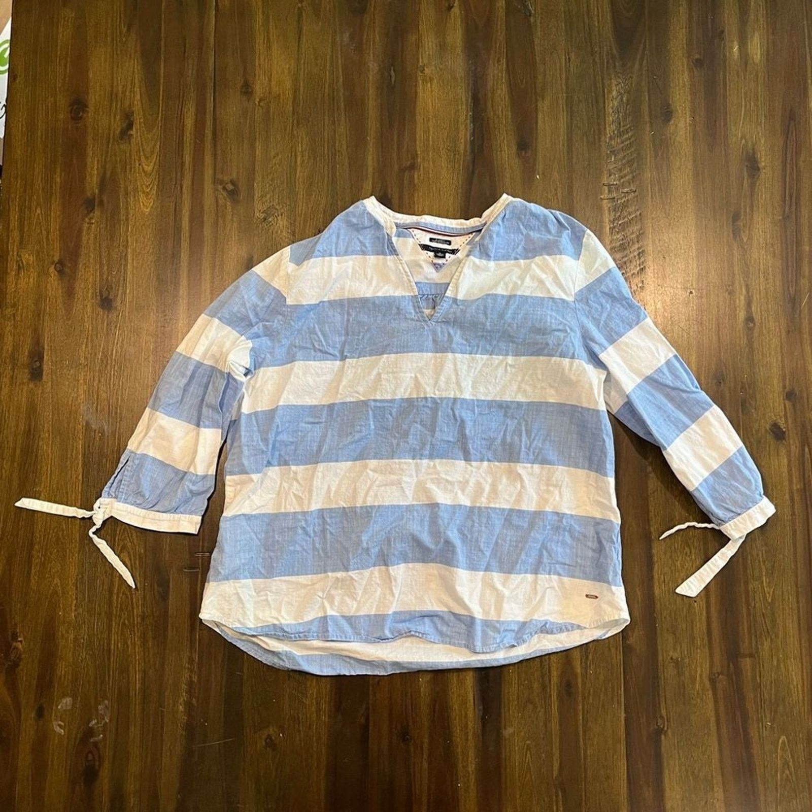 Tommy Hilfiger Tommy Hilfiger Relaxed Fit Wide Striped Top, Women's Size XL Size XL / US 12-14 / IT 48-50 - 1 Thumbnail